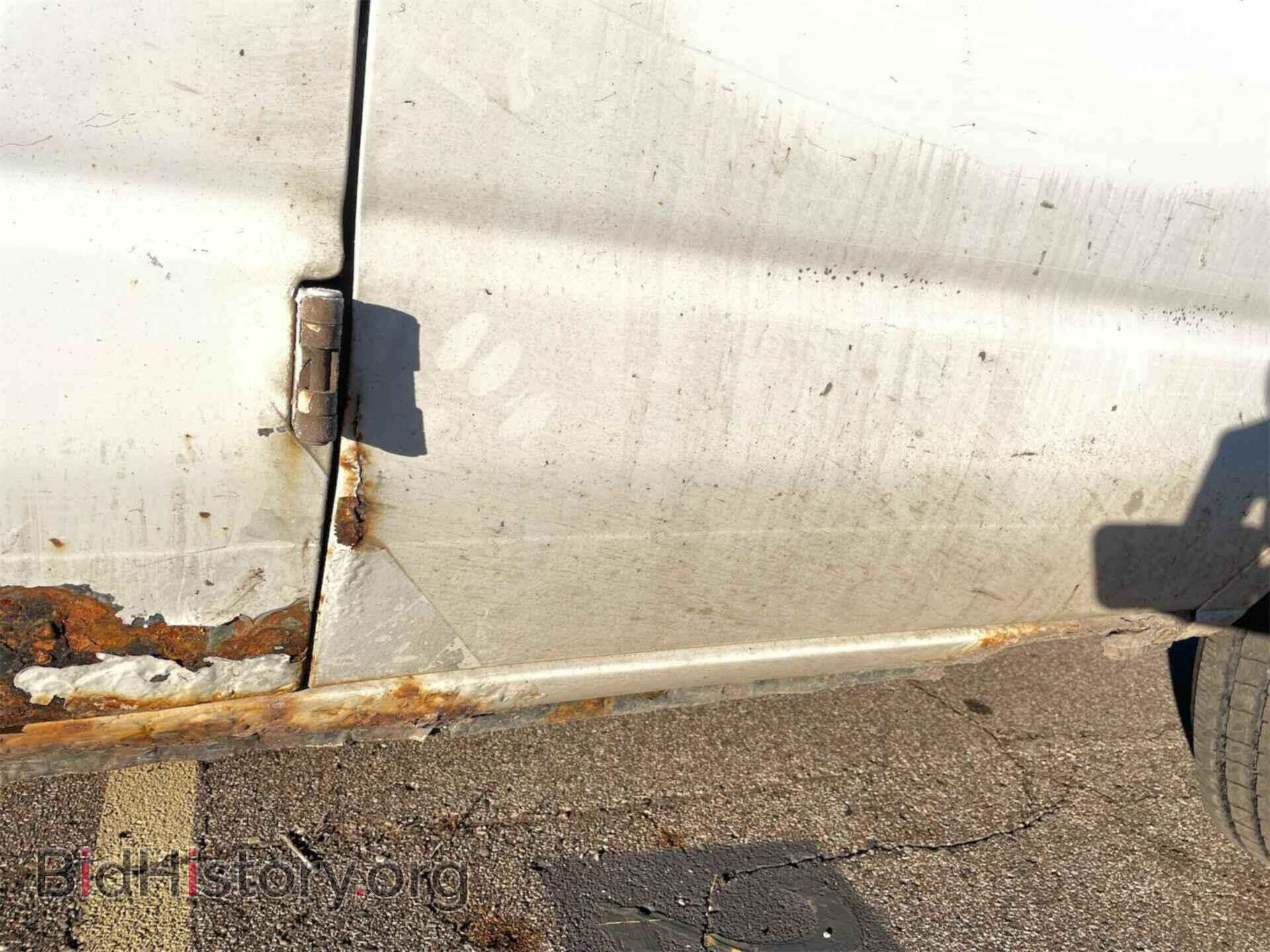 2011 FORD ECONOLINE - VIN: 1FTNE2EL4BDA70912 - Фото 2