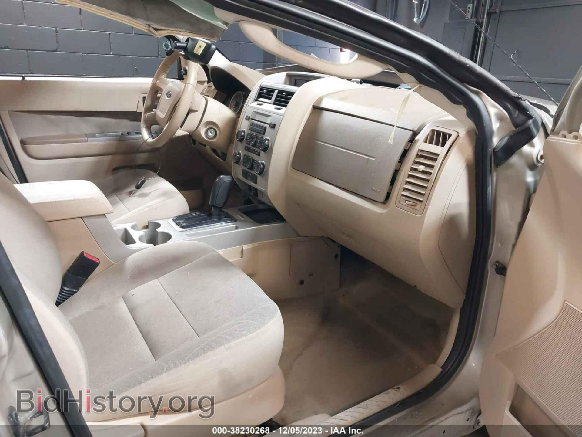 2011 FORD ESCAPE - VIN: 1FMCU9DG2BKA85620 - Photo 5