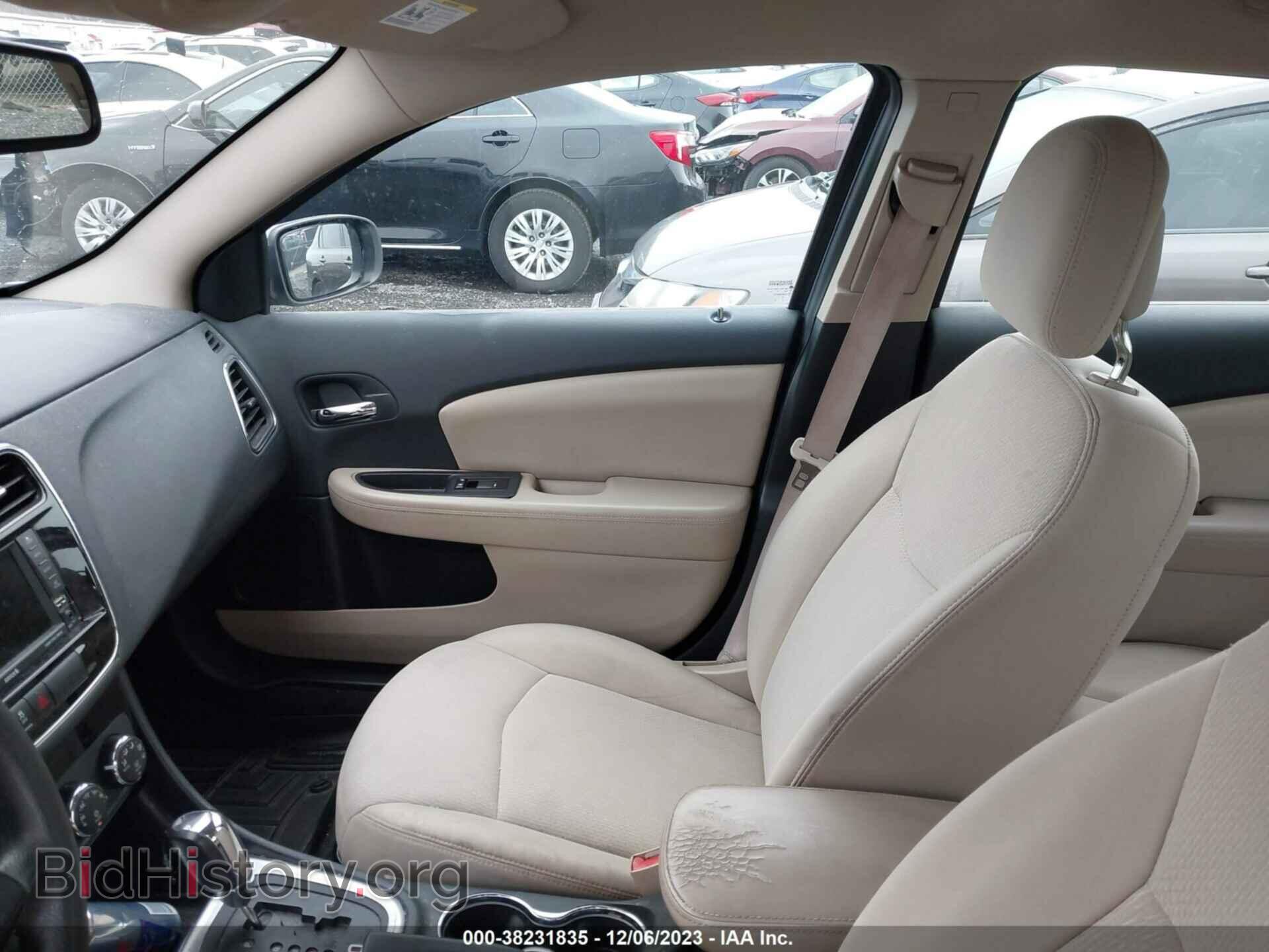 2012 CHRYSLER 200 - VIN: 1C3CCBBB1CN183435 - Фото 5