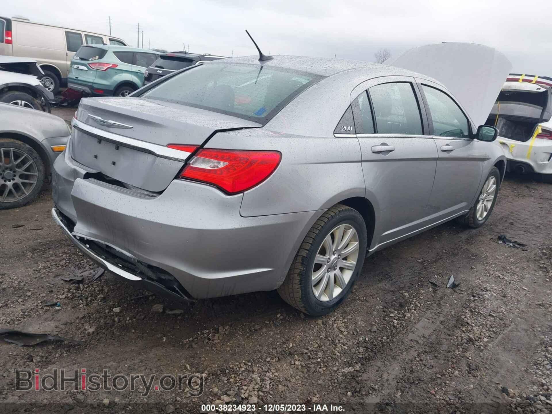 2013 CHRYSLER 200 - VIN: 1C3CCBBB3DN657323 - Photo 4