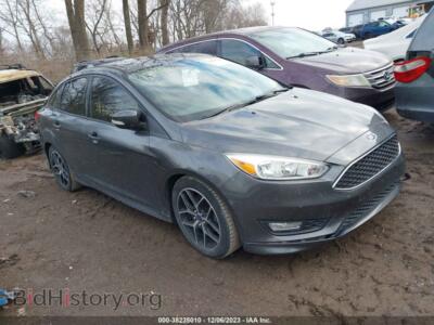 2015 Ford FOCUS SE, gray — VIN 1FADP3F20FL367307, IAAI
