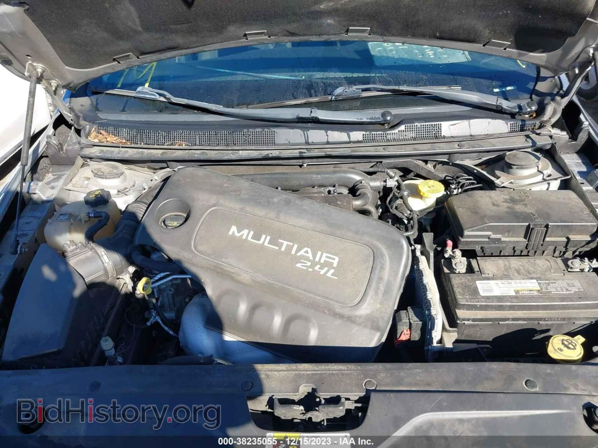 2015 CHRYSLER 200 - VIN: 1C3CCCAB5FN652196 - Фото 10