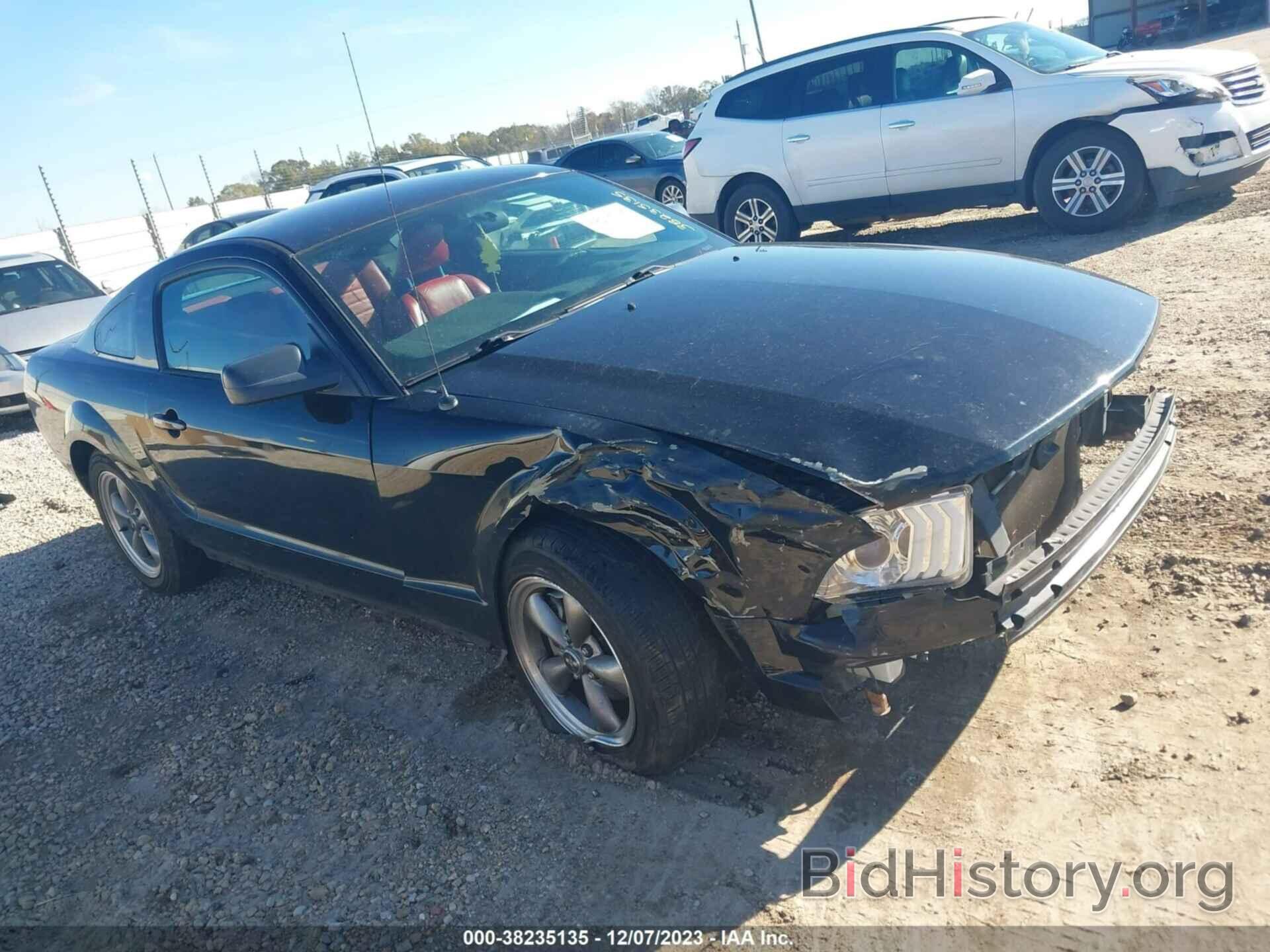 Photo 1ZVFT80N775255119 - FORD MUSTANG 2007