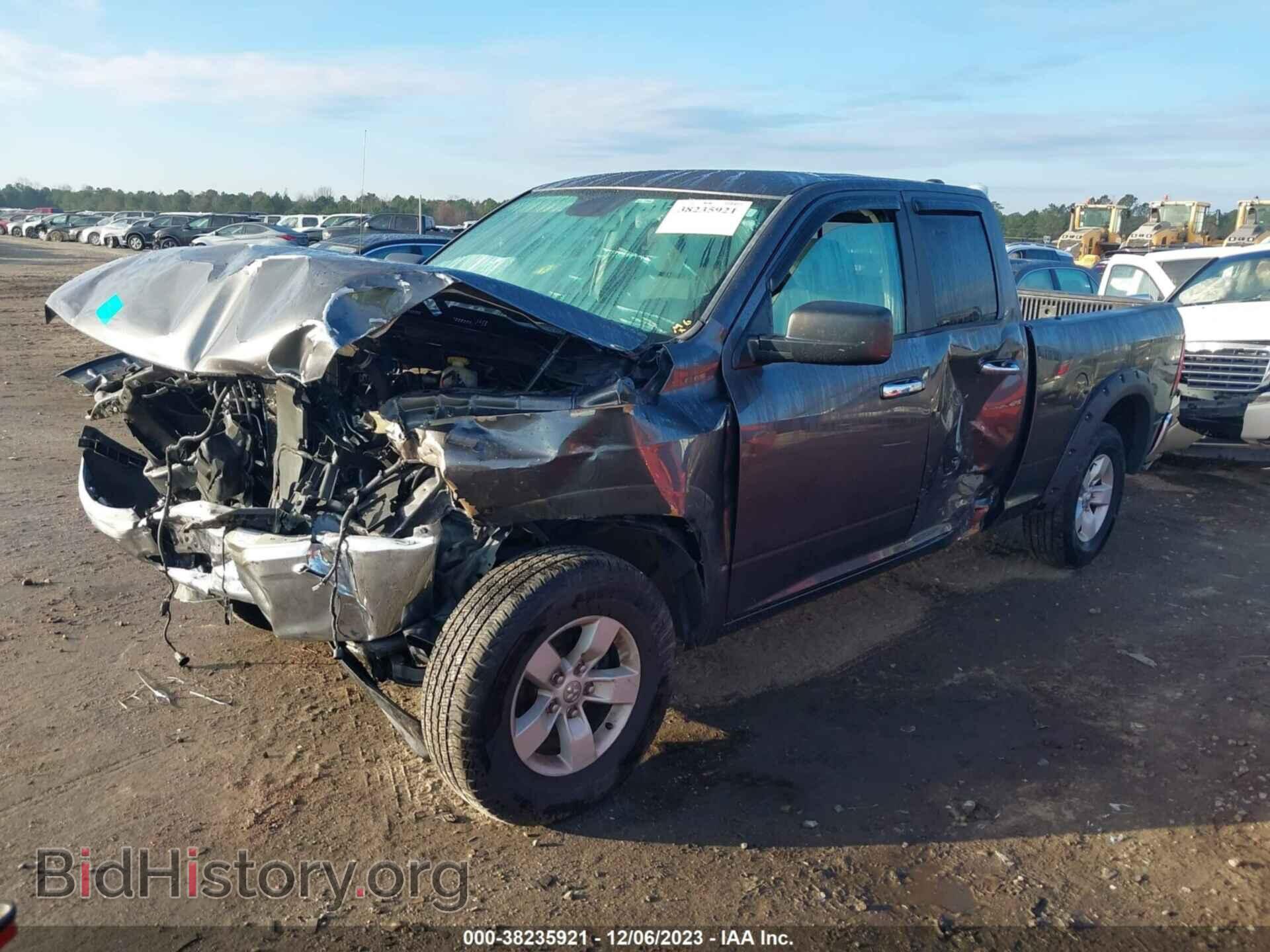 2017 RAM 1500 - VIN: 1C6RR7GG3HS639943 - Фото 2