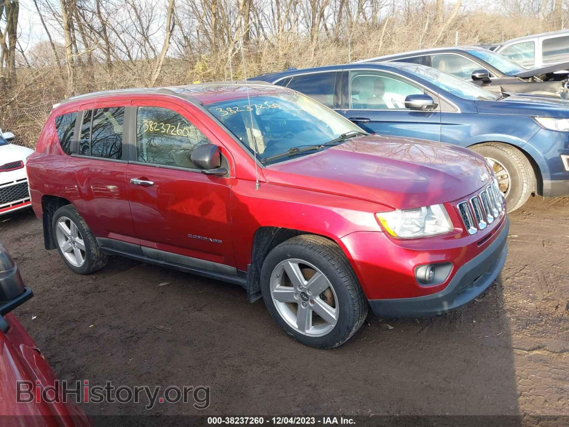 Photo 1J4NF5FB0BD134247 - JEEP COMPASS 2011