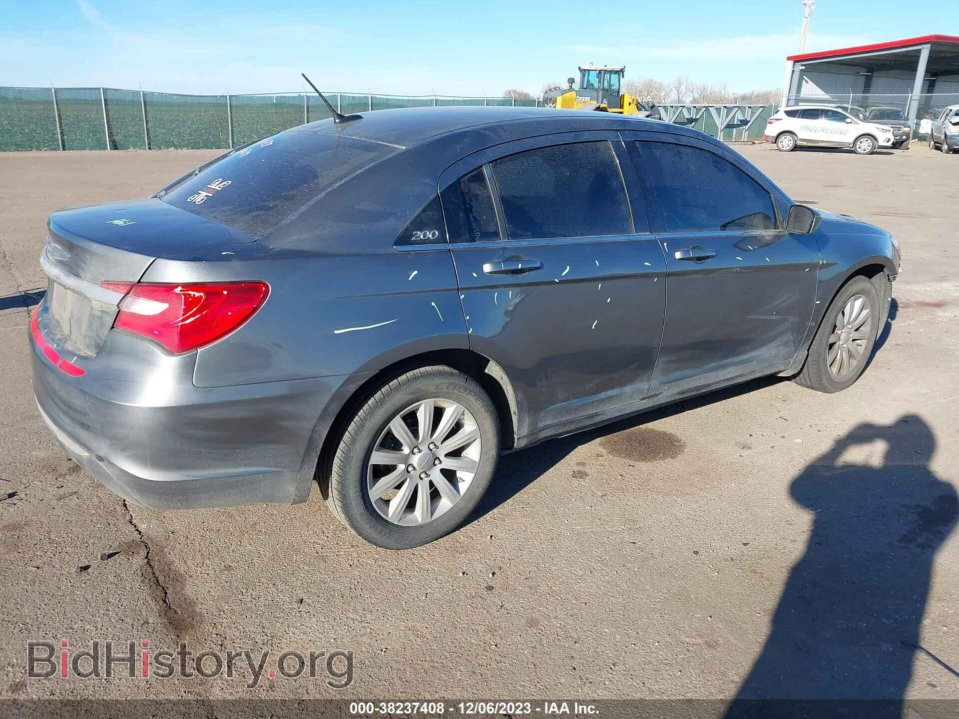 2013 CHRYSLER 200 - VIN: 1C3CCBBB3DN575060 - Фото 4