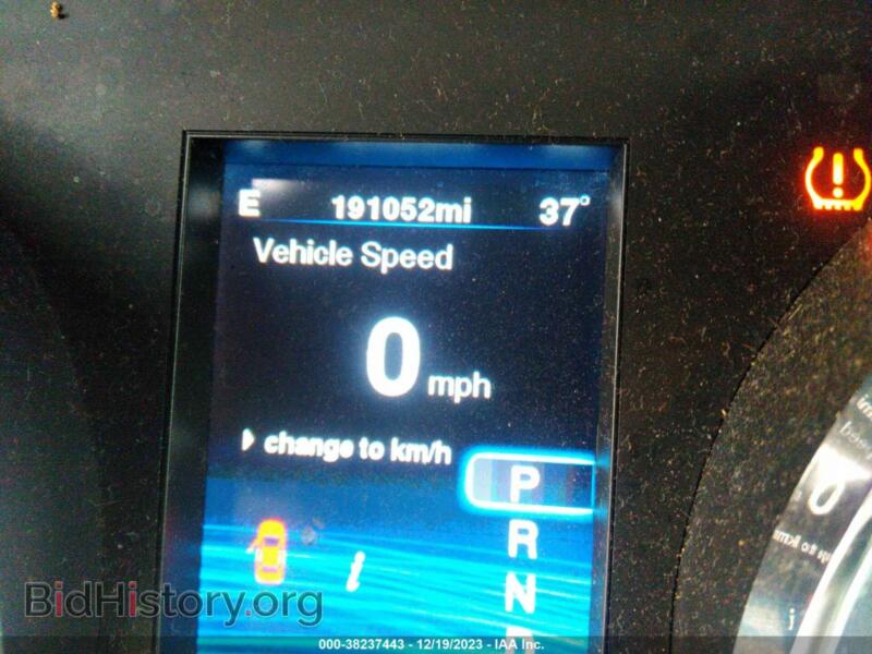 2012 Chrysler 300 (VIN 2C3CCAAG7CH114233) — фото 7 из 11