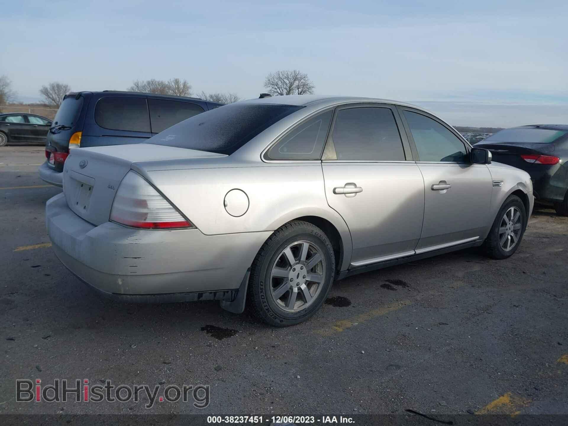 2008 FORD TAURUS - VIN: 1FAHP24W18G174340 - Фото 4