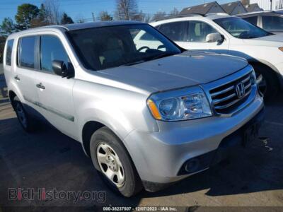 2015 Honda PILOT LX, silver — VIN 5FNYF3H28FB033282, IAAI