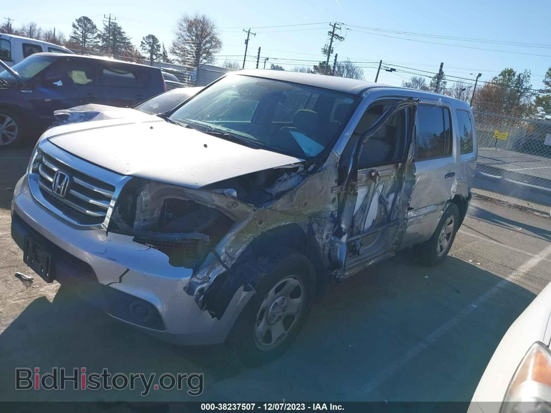 2015 HONDA PILOT - VIN: 5FNYF3H28FB033282 - Фото 2