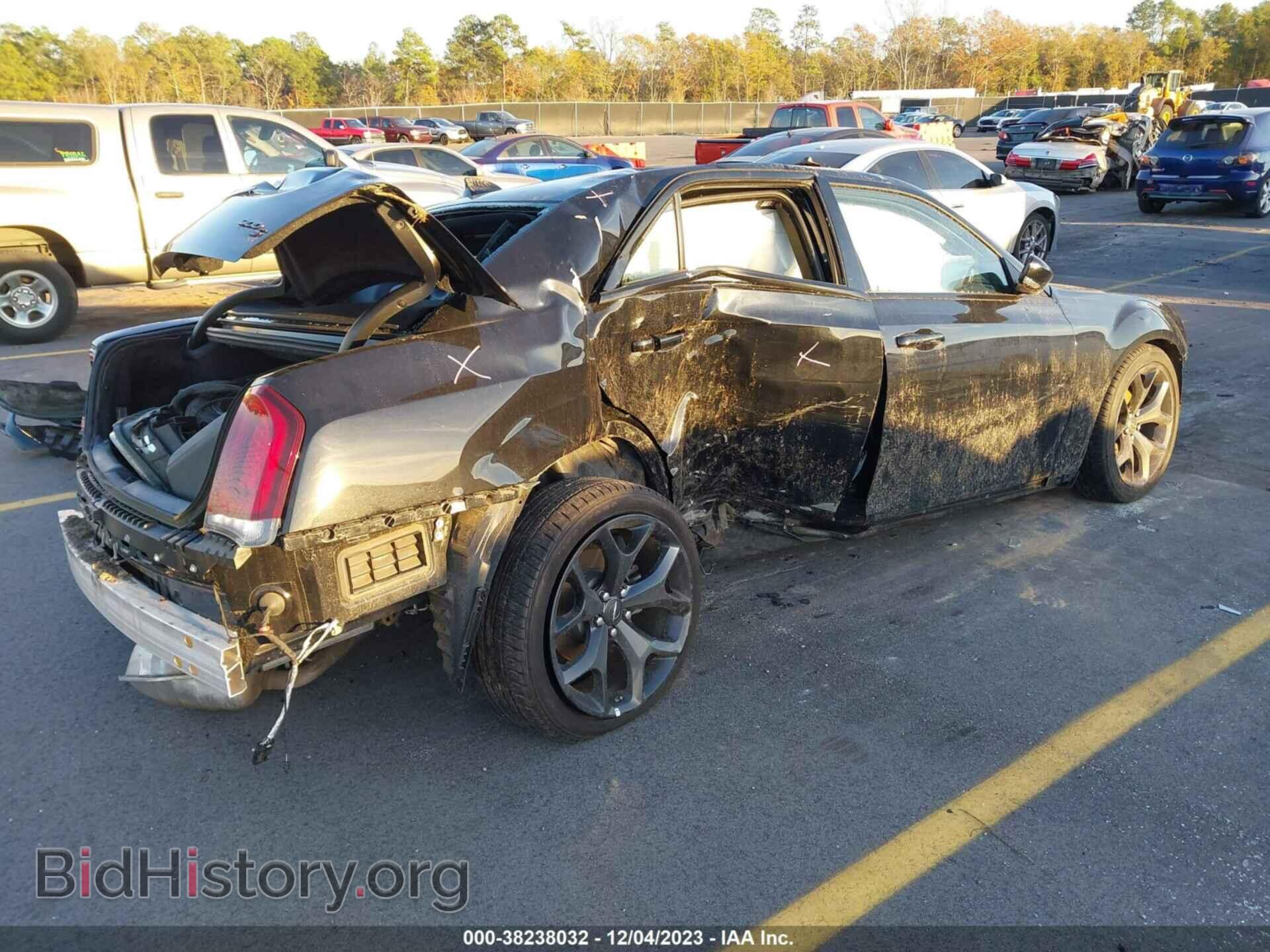 2023 CHRYSLER 300 - VIN: 2C3CCABG6PH514143 - Фото 4