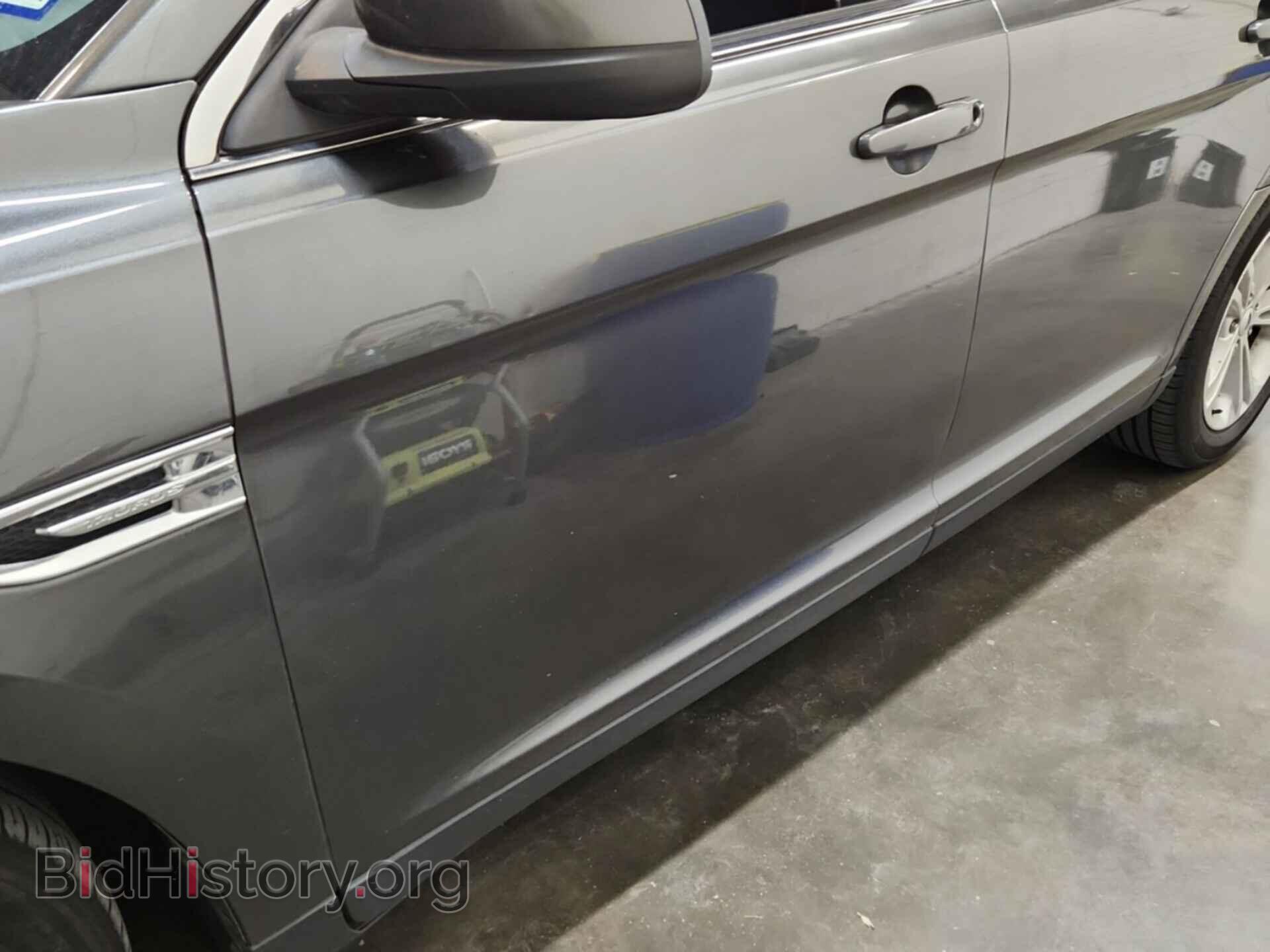2018 FORD TAURUS - VIN: 1FAHP2E85JG126104 - Фото 2