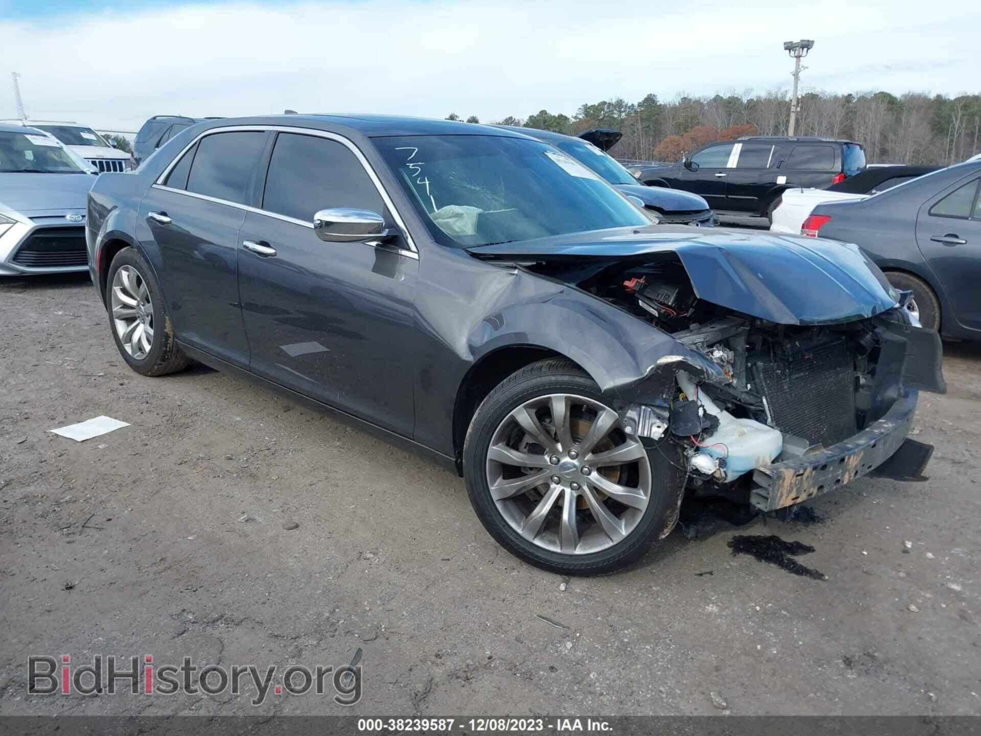 Photo 2C3CCAEG3JH227541 - CHRYSLER 300 2018