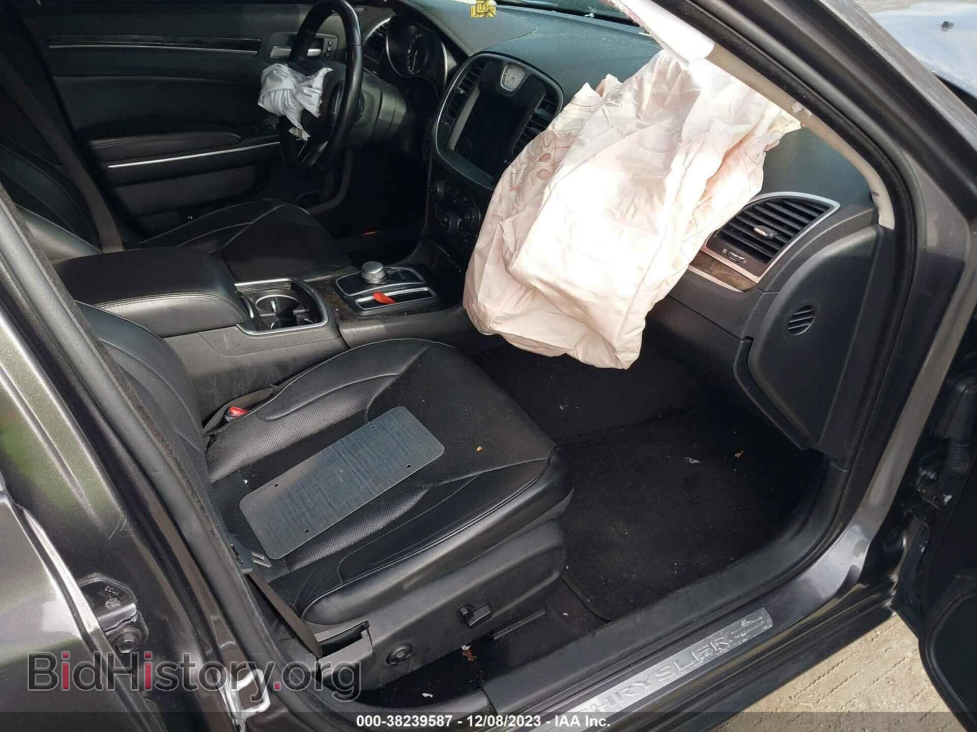 2018 CHRYSLER 300 - VIN: 2C3CCAEG3JH227541 - Фото 5