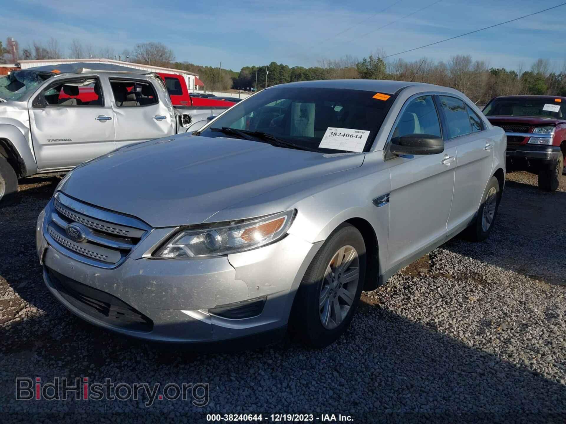 2011 FORD TAURUS - VIN: 1FAHP2DW6BG150235 - Фото 2