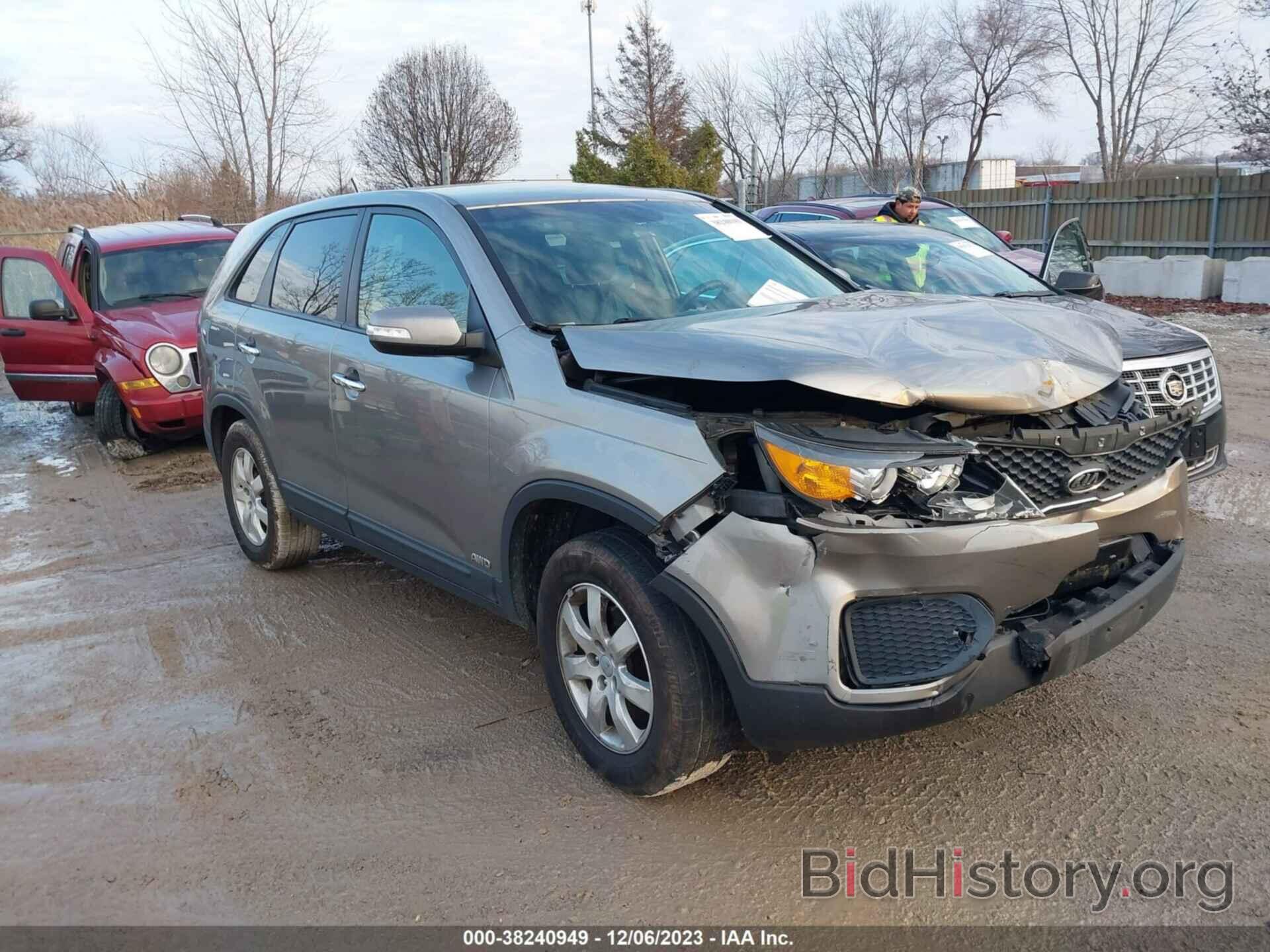 Photo 5XYKTDA61CG283176 - KIA SORENTO 2012