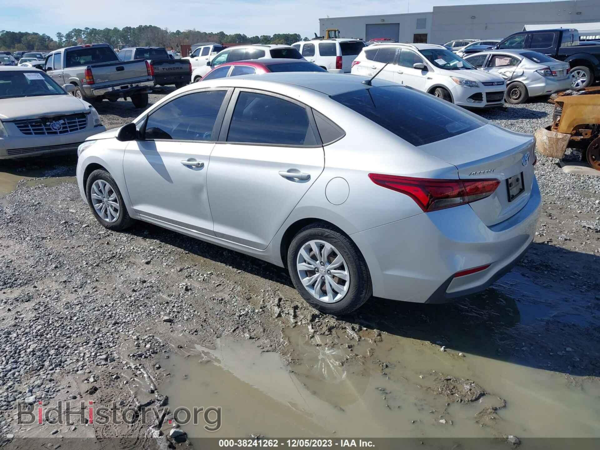 2019 HYUNDAI ACCENT - VIN: 3KPC24A35KE057635 - Фото 3