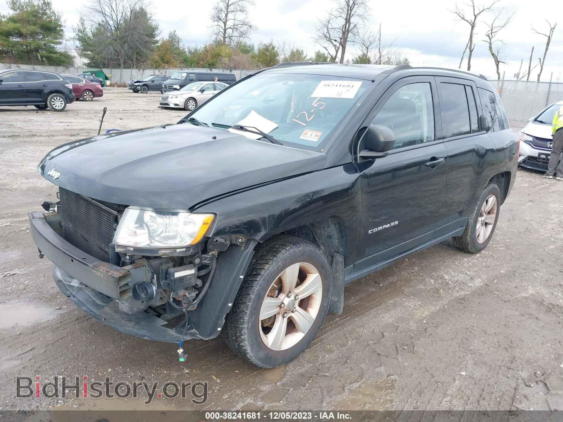 2012 JEEP COMPASS - VIN: 1C4NJDEB3CD662009 - Photo 2