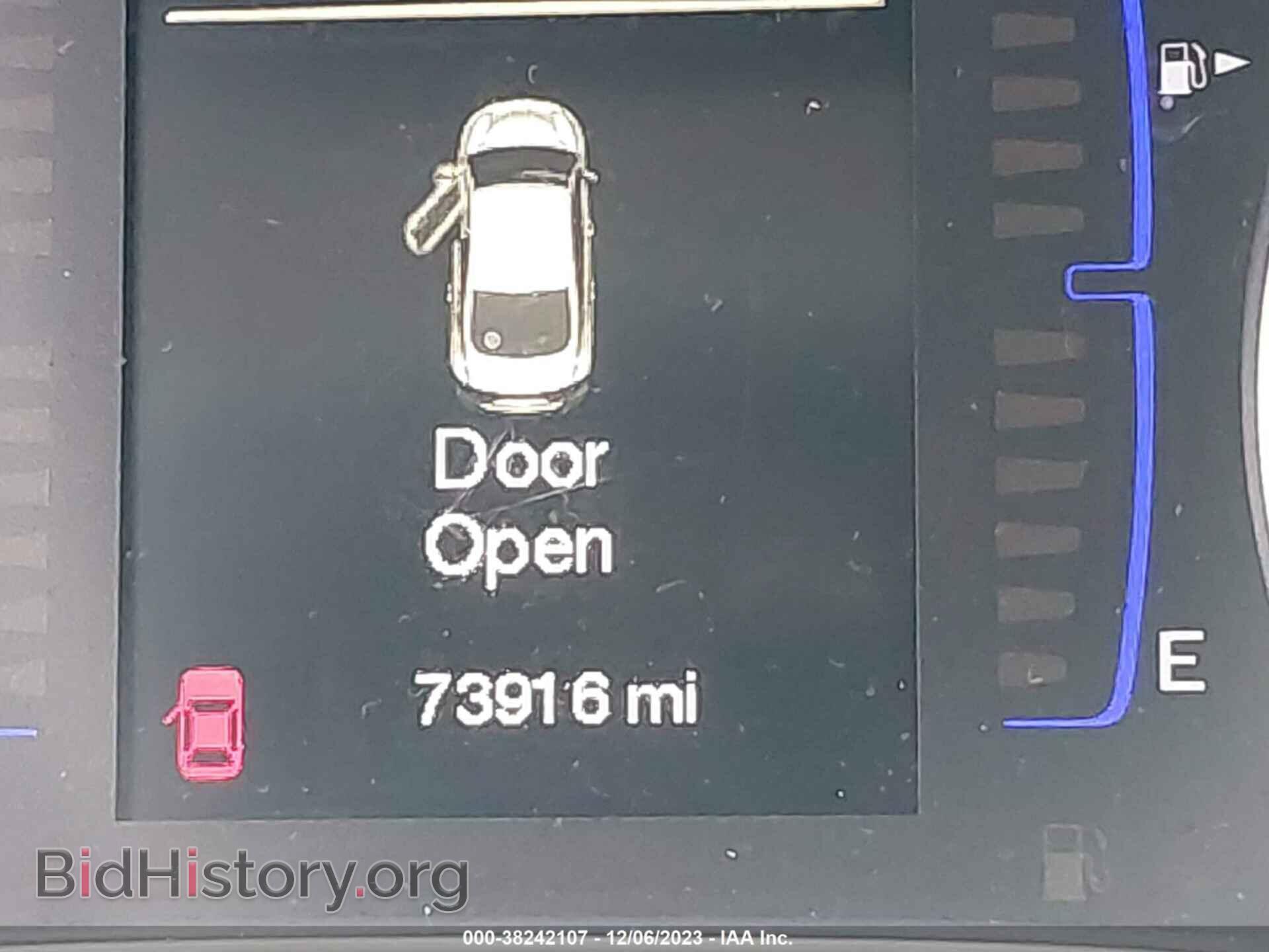 2015 CHRYSLER 200 - VIN: 1C3CCCAB7FN535638 - Фото 7