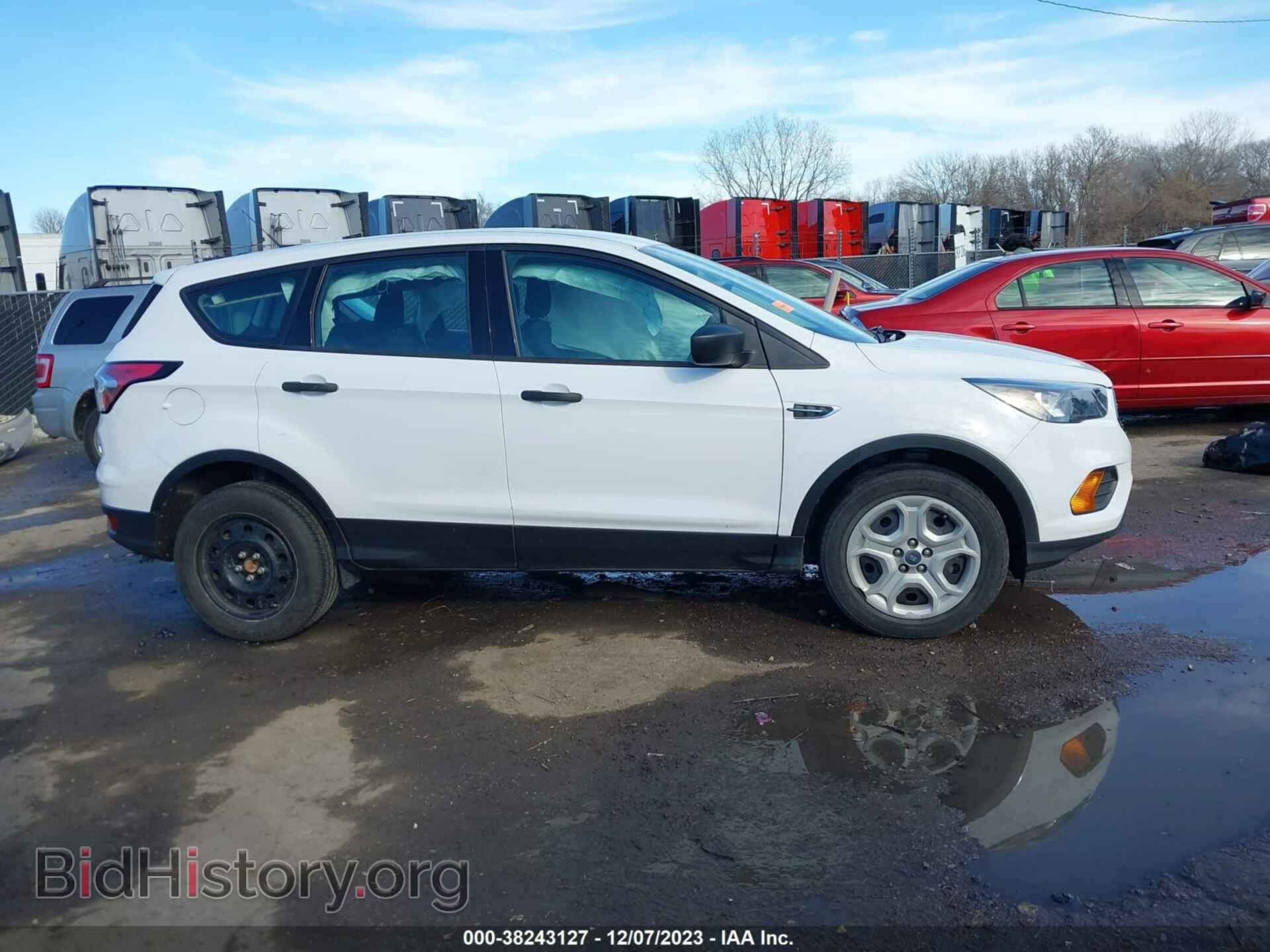 2018 FORD ESCAPE - VIN: 1FMCU0F76JUB60668 - Фото 13