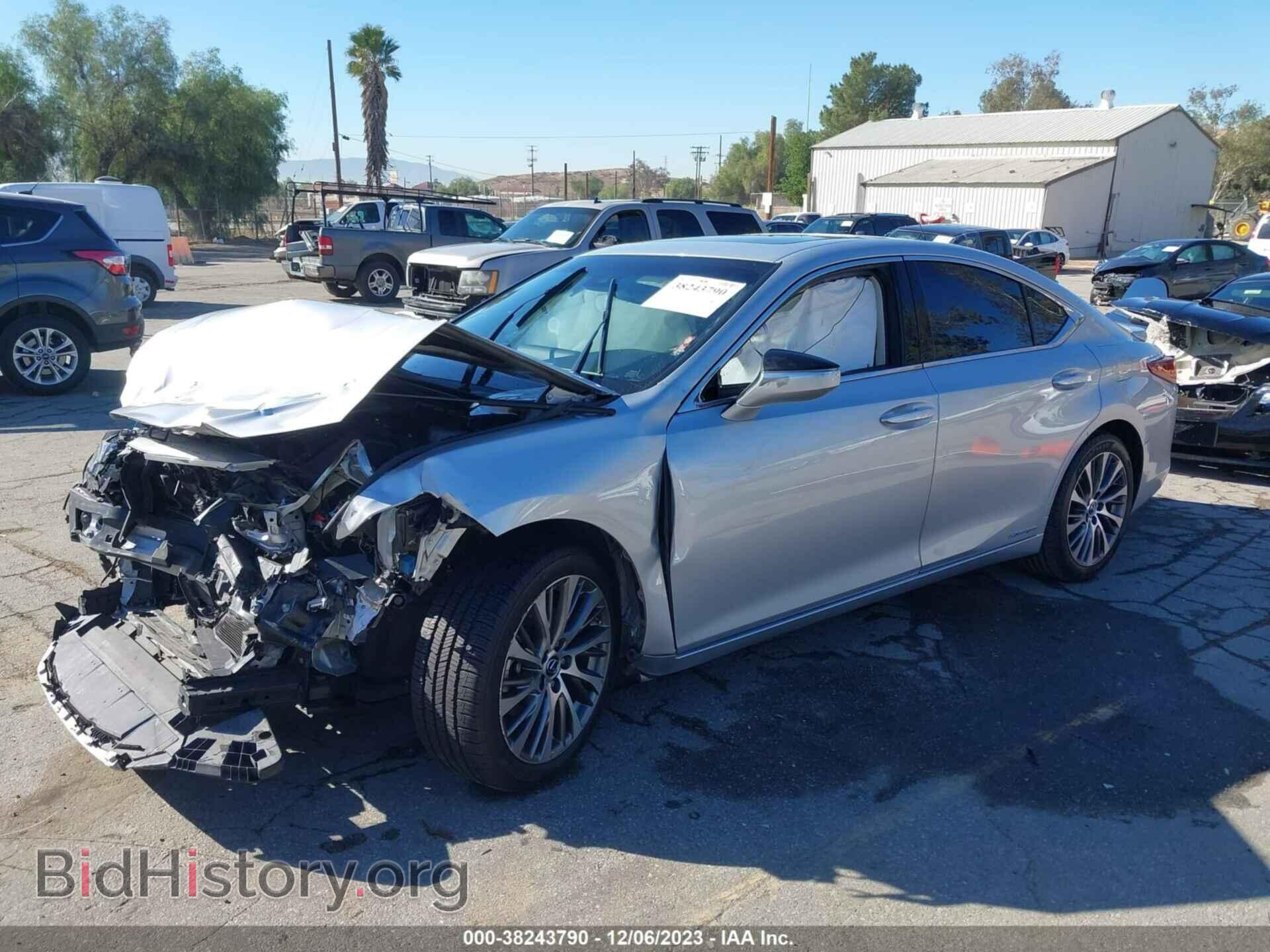 2019 LEXUS ES 300H - VIN: JTHB21B13K2023096 - Фото 2
