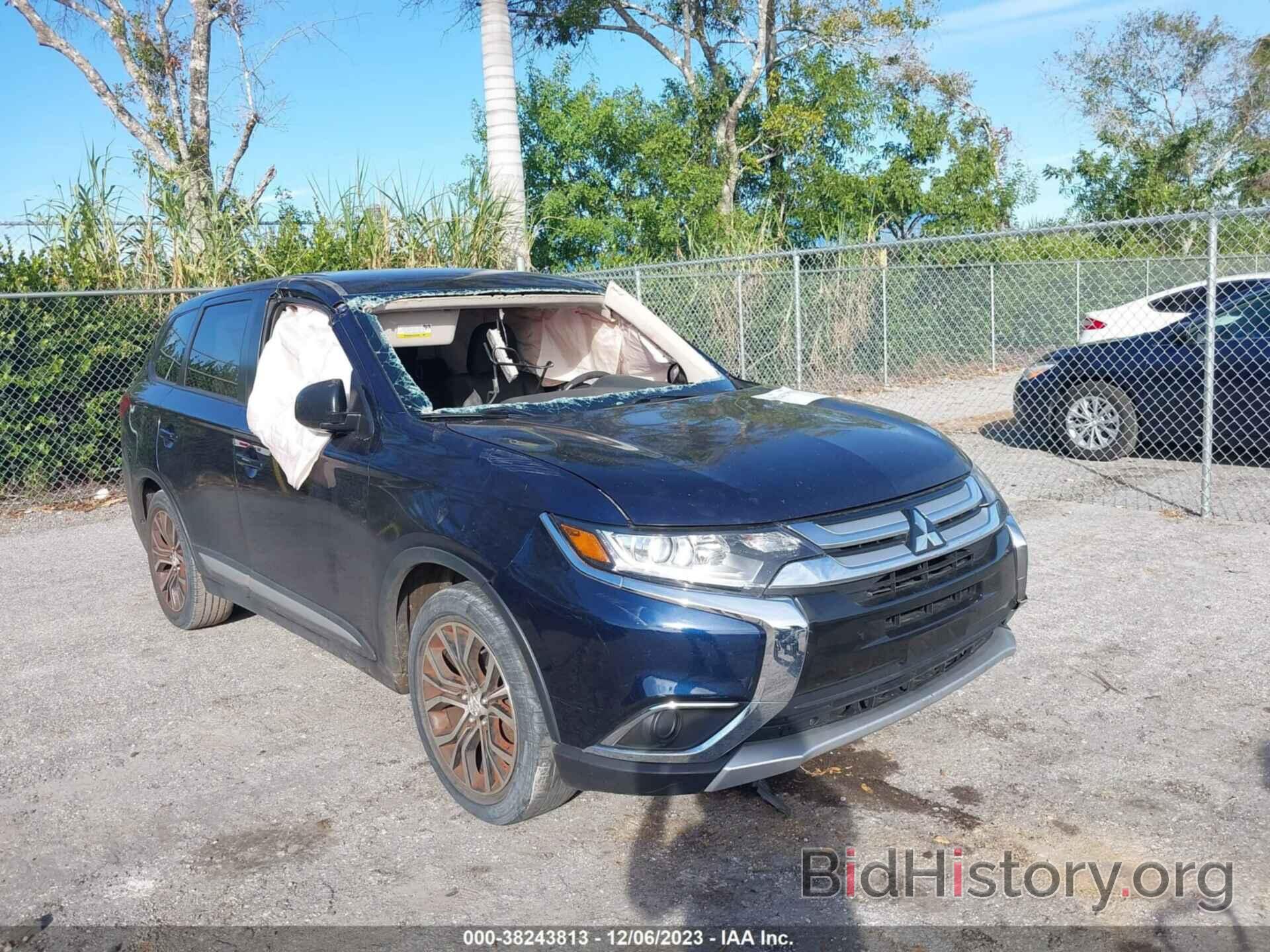 Photo JA4AD2A33JJ004949 - MITSUBISHI OUTLANDER 2018