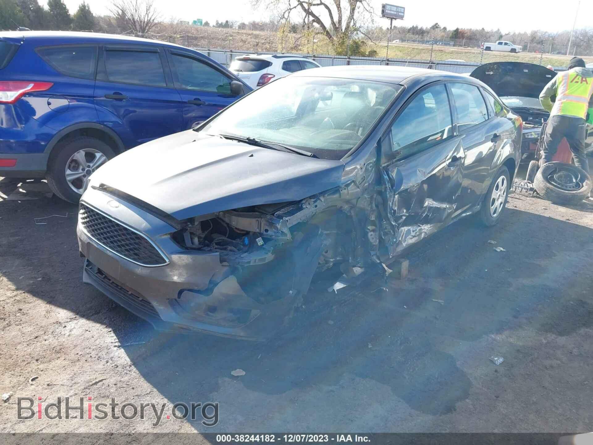 2017 FORD FOCUS - VIN: 1FADP3E22HL342008 - Photo 2
