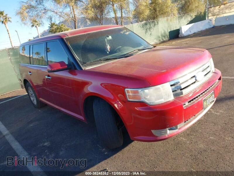 2011 Ford FLEX SEL (VIN 2FMGK5CC1BBD30061) — photo 1 of 11, IAAI