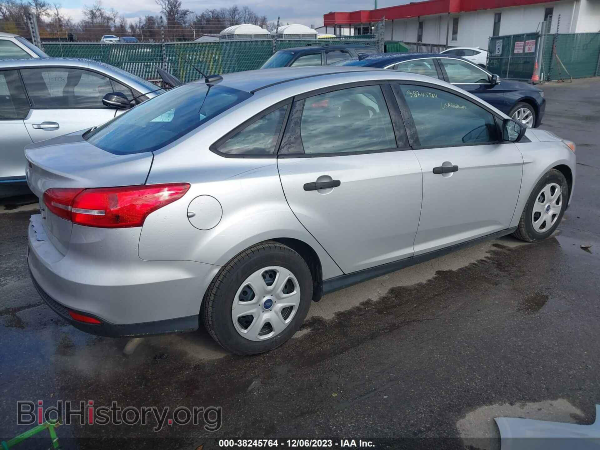 2017 FORD FOCUS - VIN: 1FADP3E2XHL215166 - Photo 4