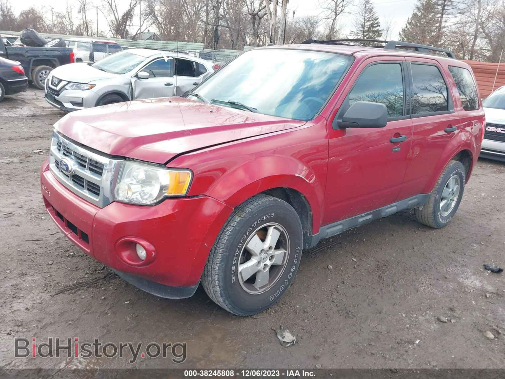 2010 FORD ESCAPE - VIN: 1FMCU0D72AKA55978 - Фото 2