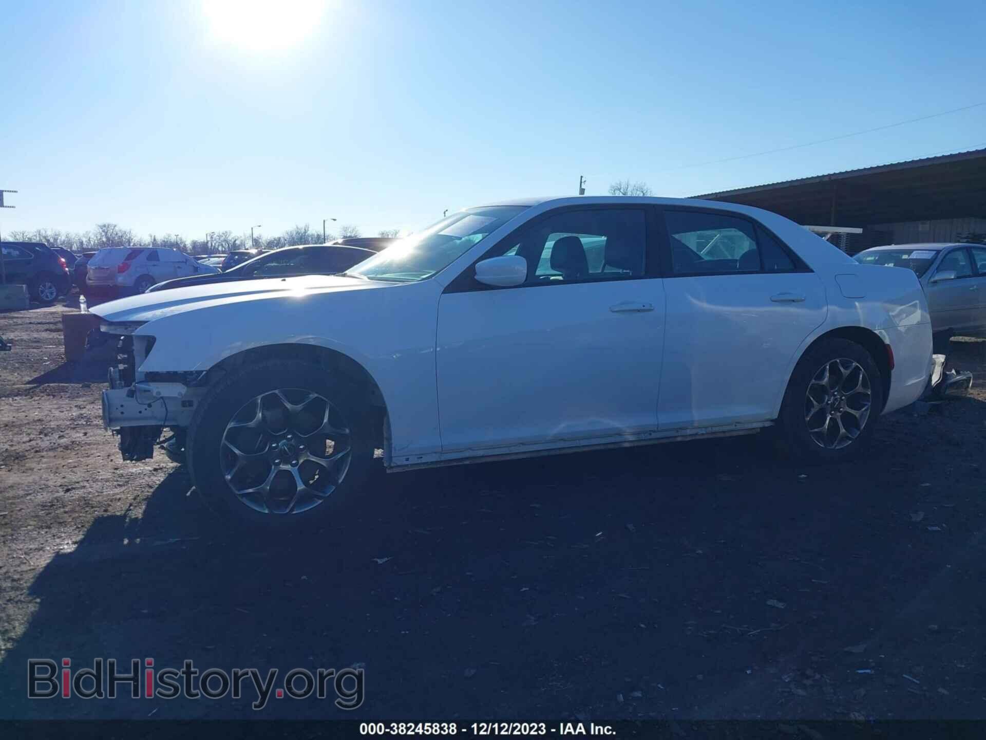 2016 CHRYSLER 300 - VIN: 2C3CCAGG2GH209120 - Фото 15