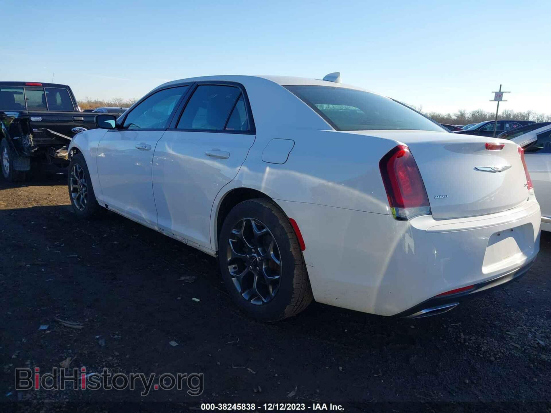 2016 CHRYSLER 300 - VIN: 2C3CCAGG2GH209120 - Фото 3