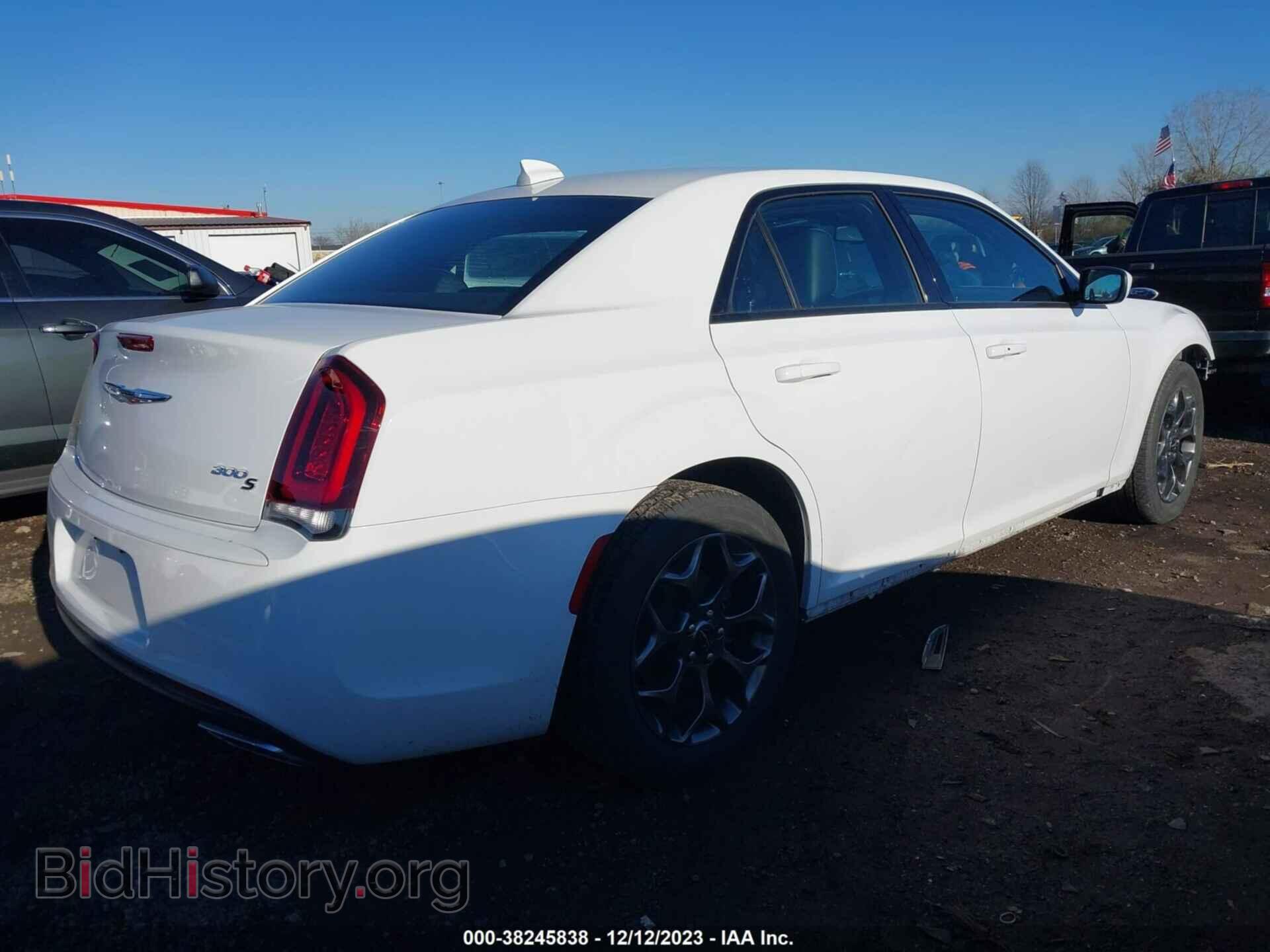 2016 CHRYSLER 300 - VIN: 2C3CCAGG2GH209120 - Фото 4
