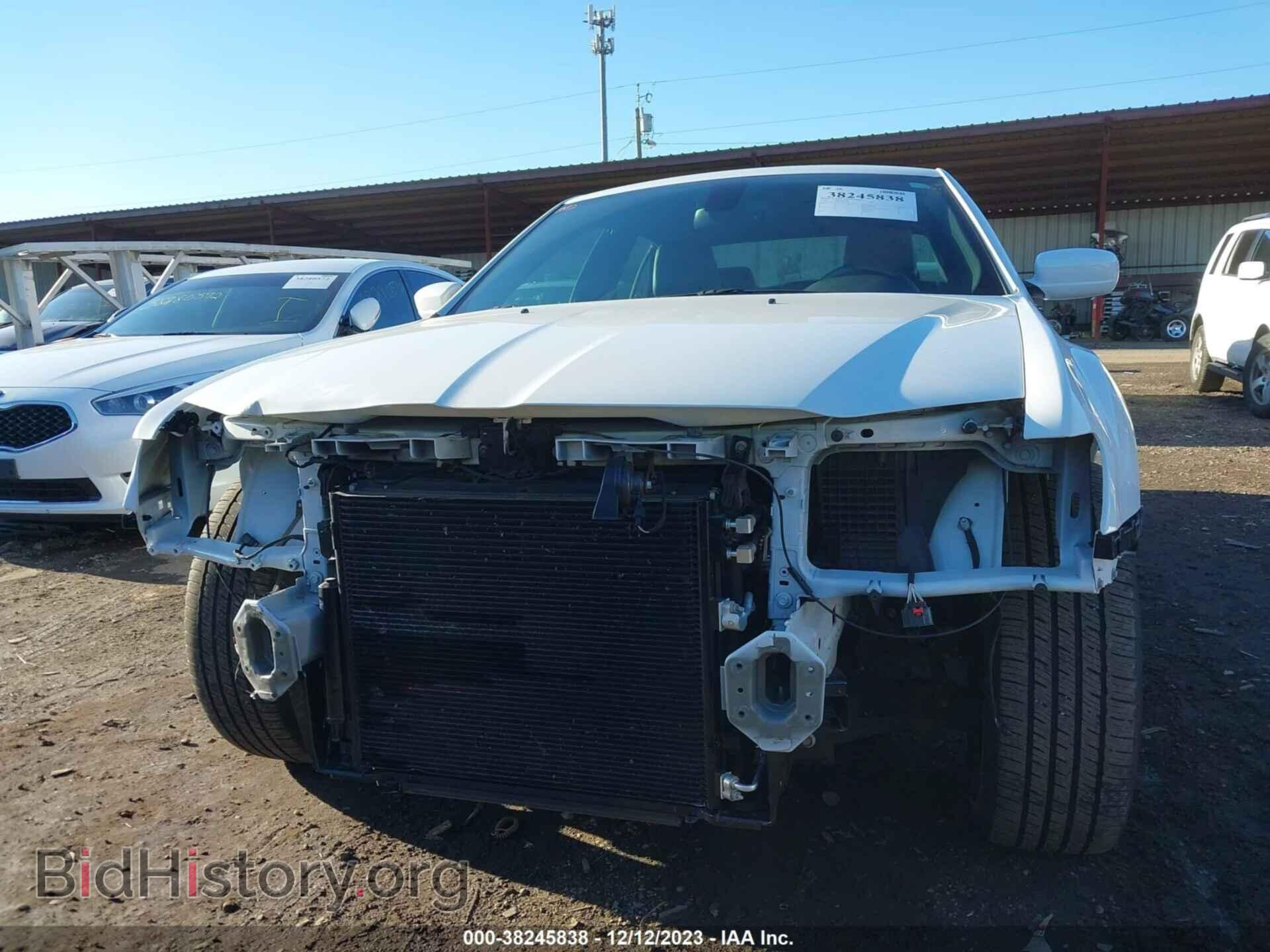 2016 CHRYSLER 300 - VIN: 2C3CCAGG2GH209120 - Фото 6