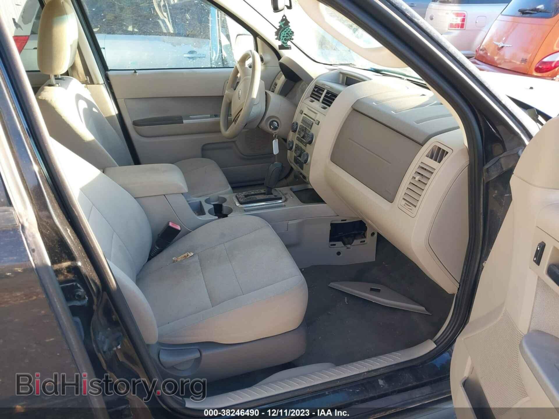 2011 FORD ESCAPE - VIN: 1FMCU0D72BKB31359 - Photo 5