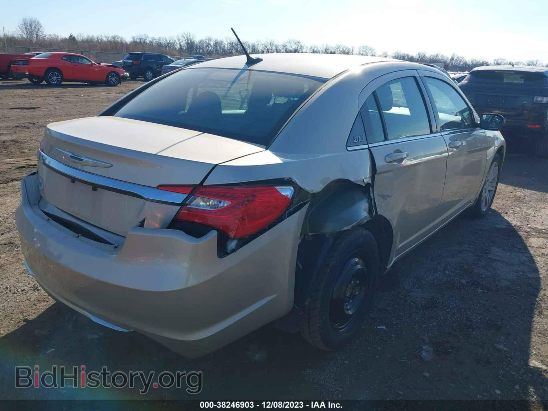 2013 CHRYSLER 200 - VIN: 1C3CCBBB2DN579164 - Фото 4