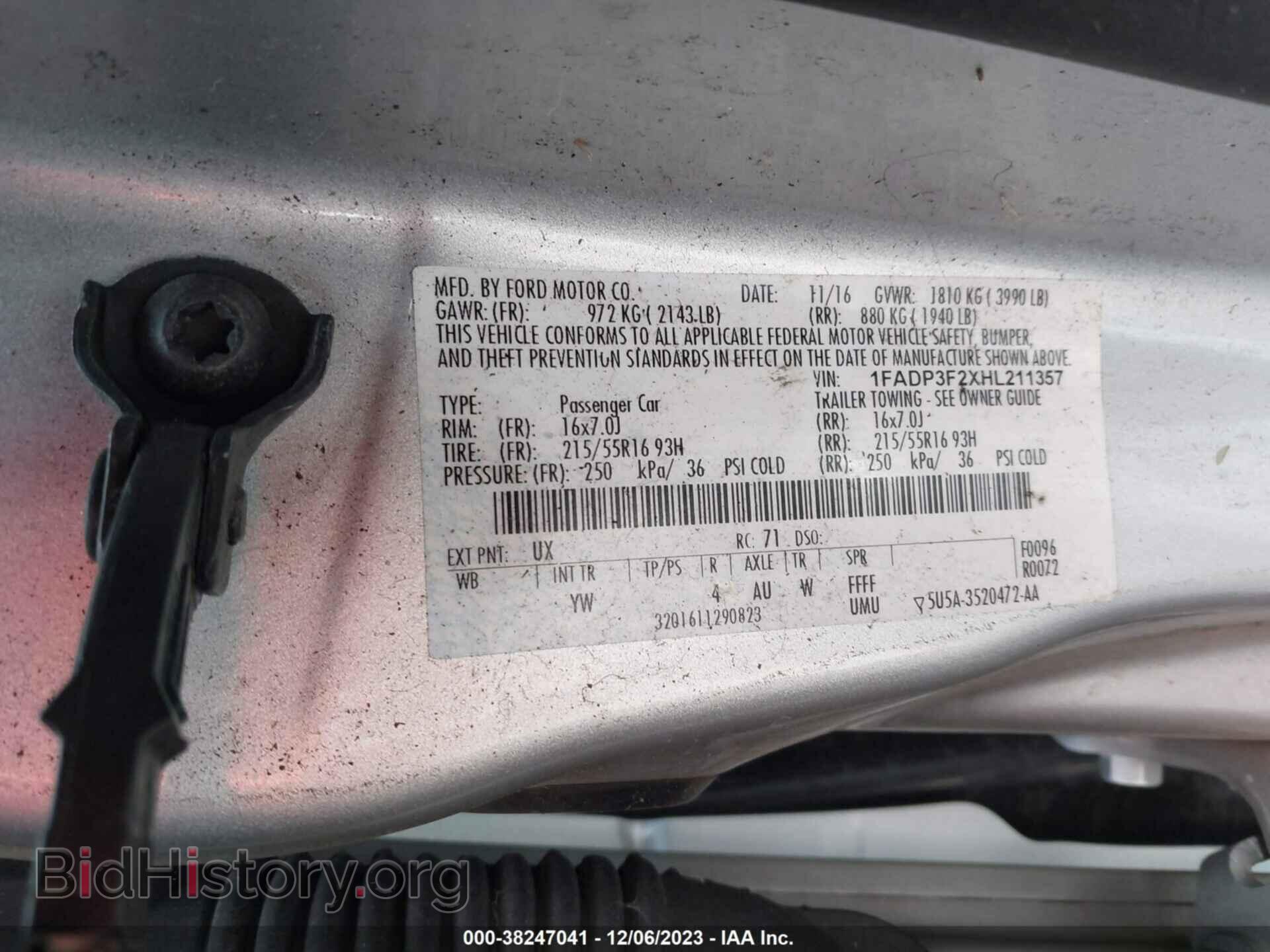 2017 FORD FOCUS - VIN: 1FADP3F2XHL211357 - Фото 9