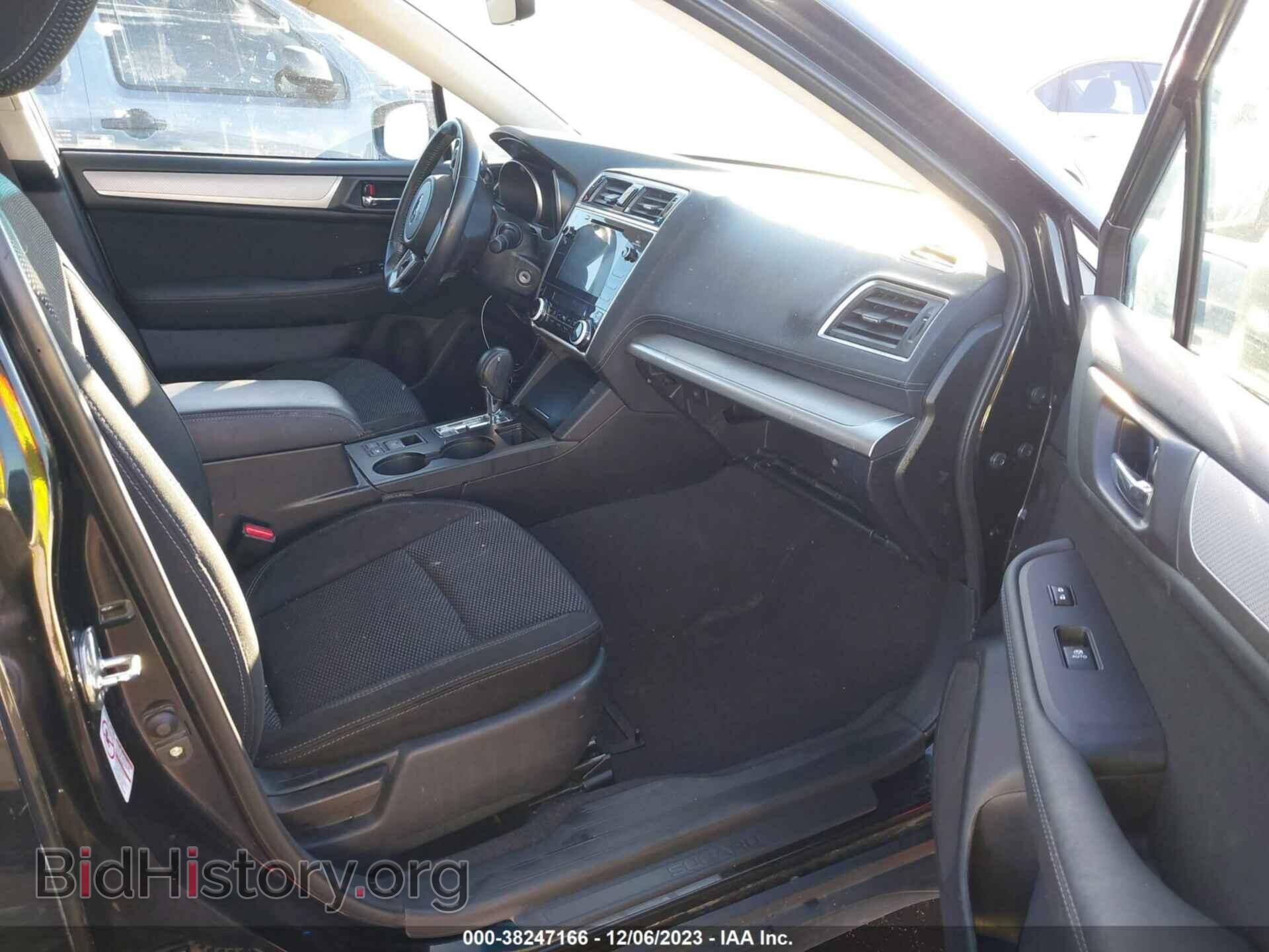 2018 SUBARU OUTBACK - VIN: 4S4BSACC0J3228364 - Фото 5