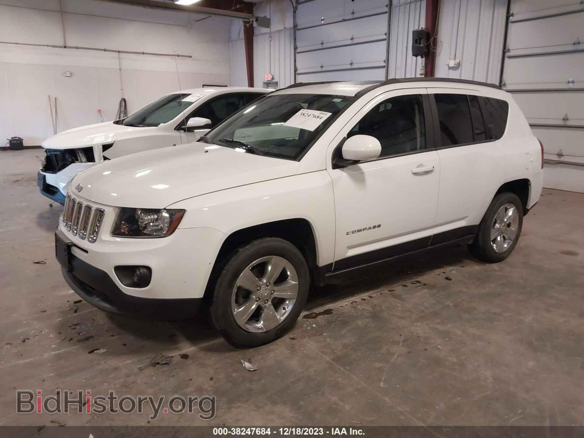 2014 JEEP COMPASS - VIN: 1C4NJDEB8ED501545 - Photo 2