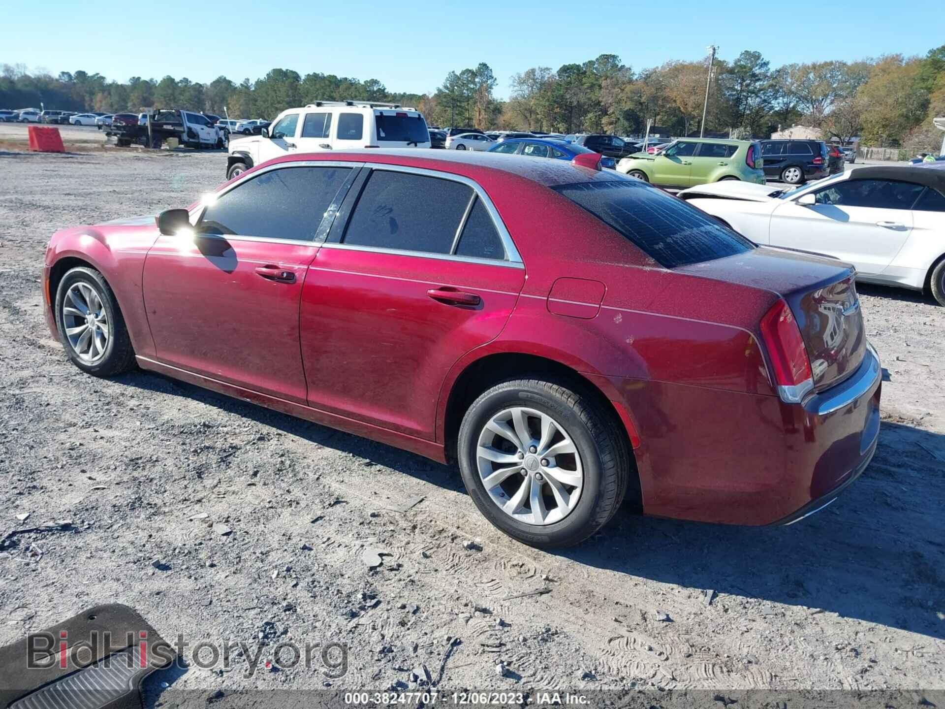 2015 CHRYSLER 300 - VIN: 2C3CCAAG4FH830429 - Фото 3