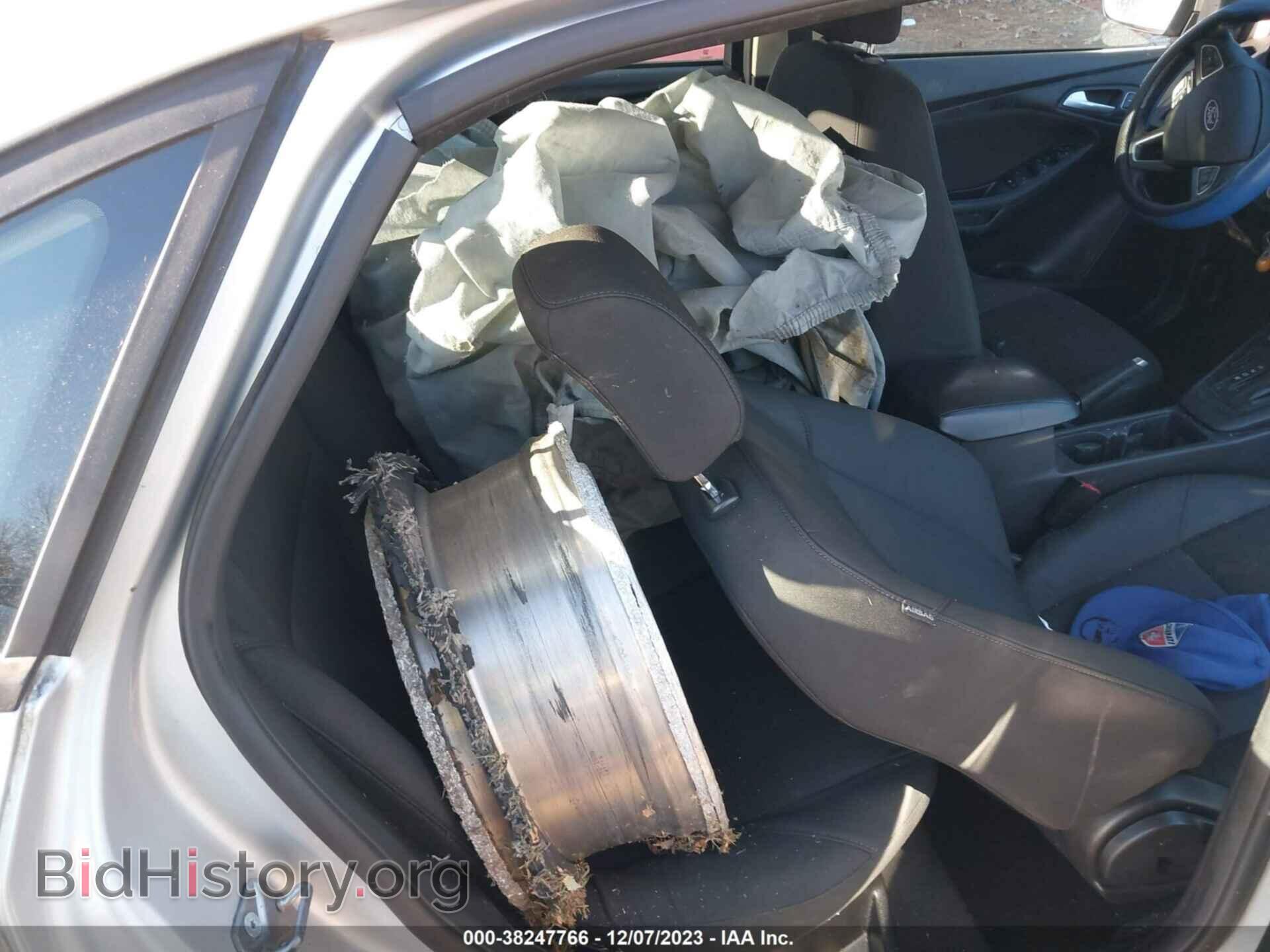 2015 FORD FOCUS - VIN: 1FADP3F20FL215835 - Photo 8