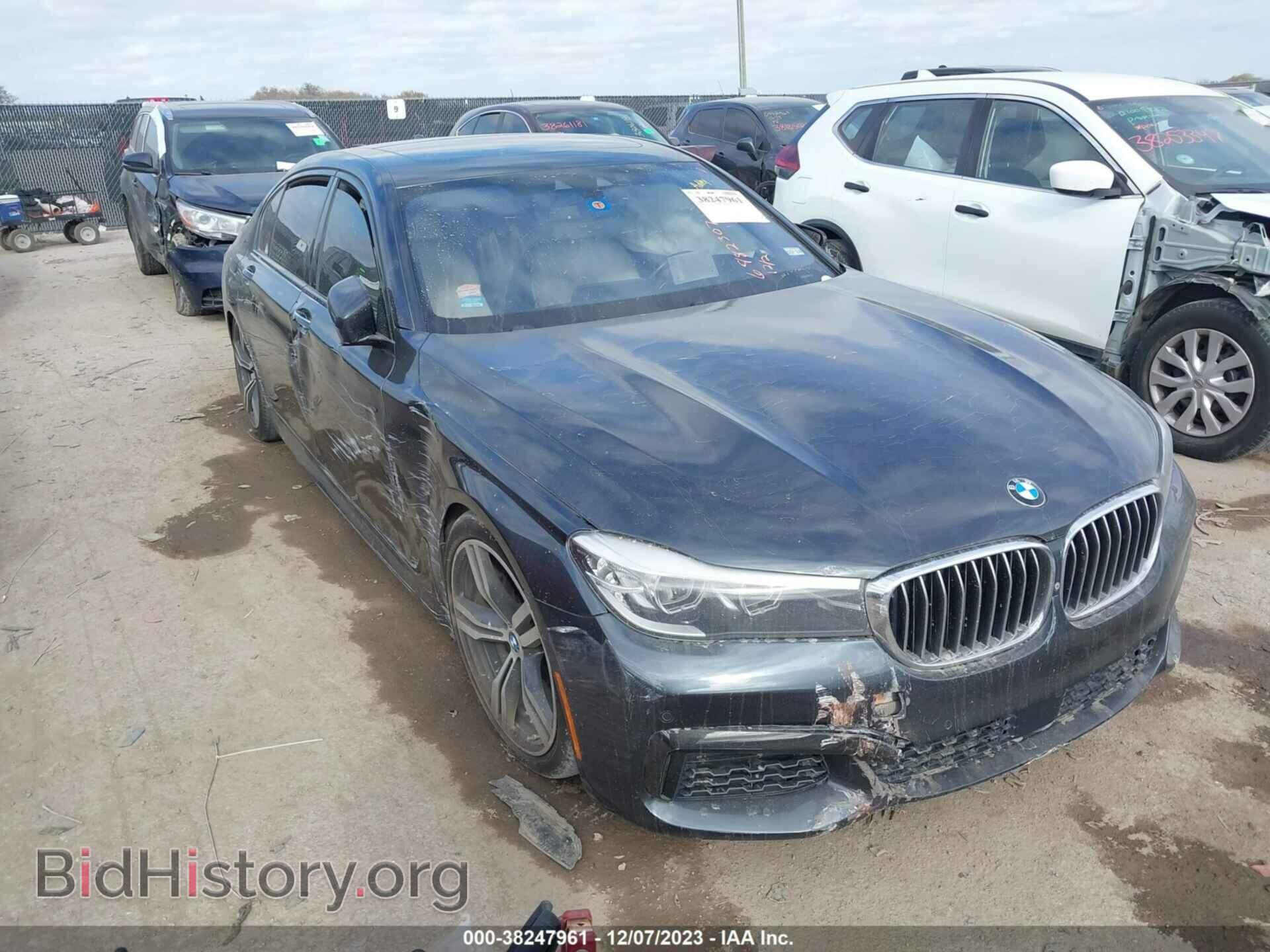 Фотография WBA7E2C58GG546997 - BMW 740I 2016