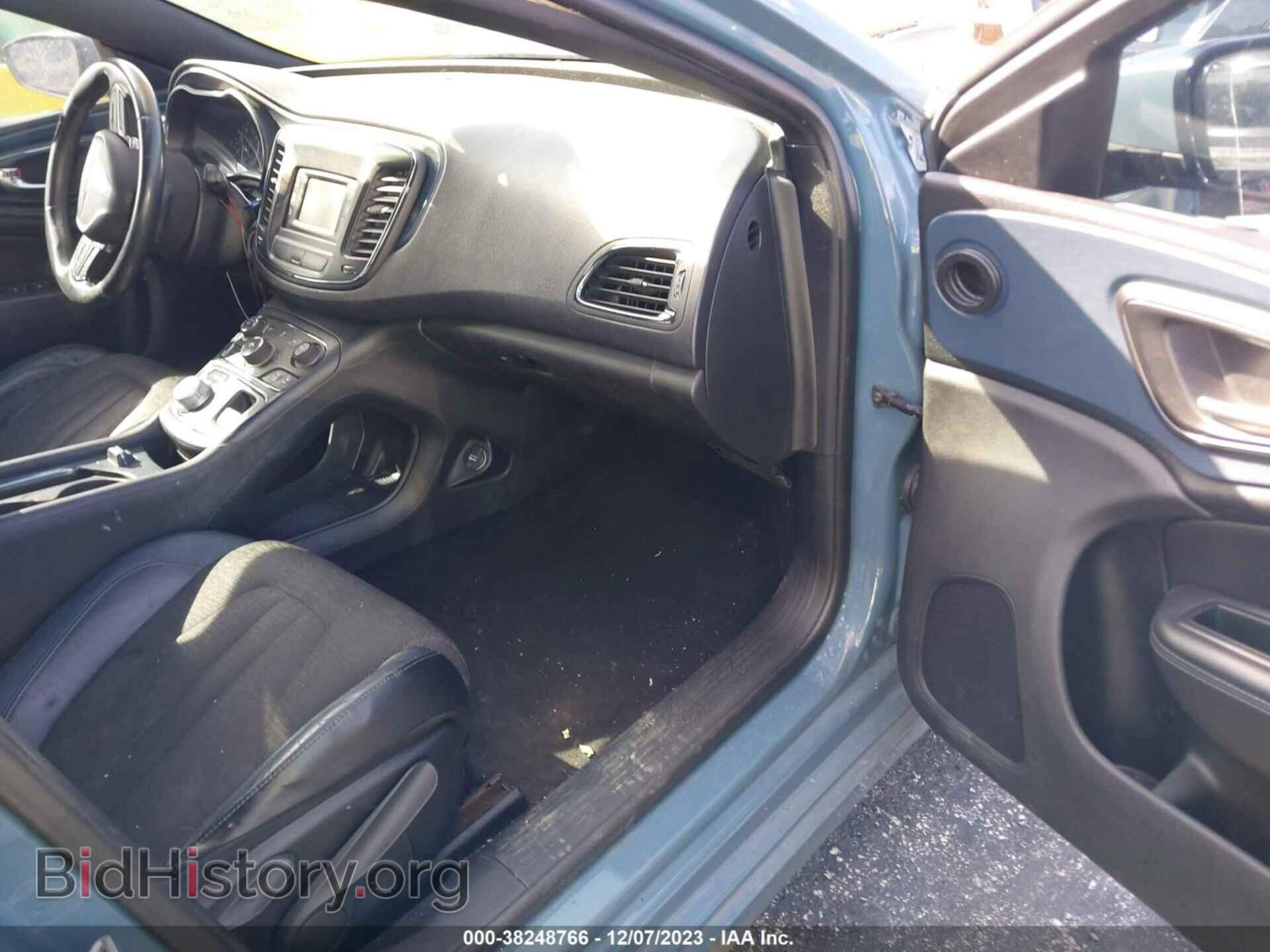 2015 CHRYSLER 200 - VIN: 1C3CCCBB0FN585389 - Photo 5