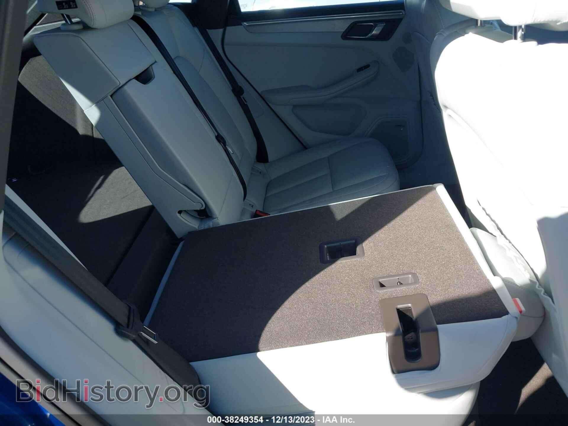2017 PORSCHE MACAN - VIN: WP1AB2A53HLB15253 - Photo 8