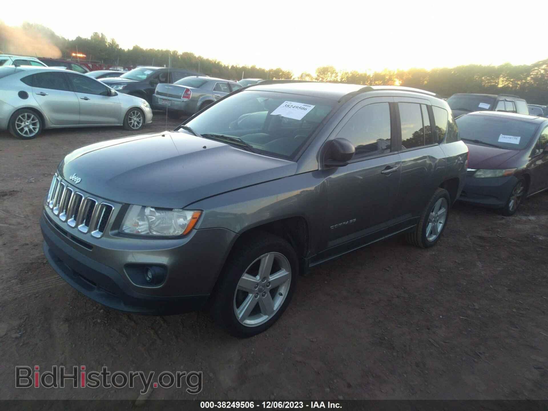 2012 JEEP COMPASS - VIN: 1C4NJCCB0CD602427 - Фото 2