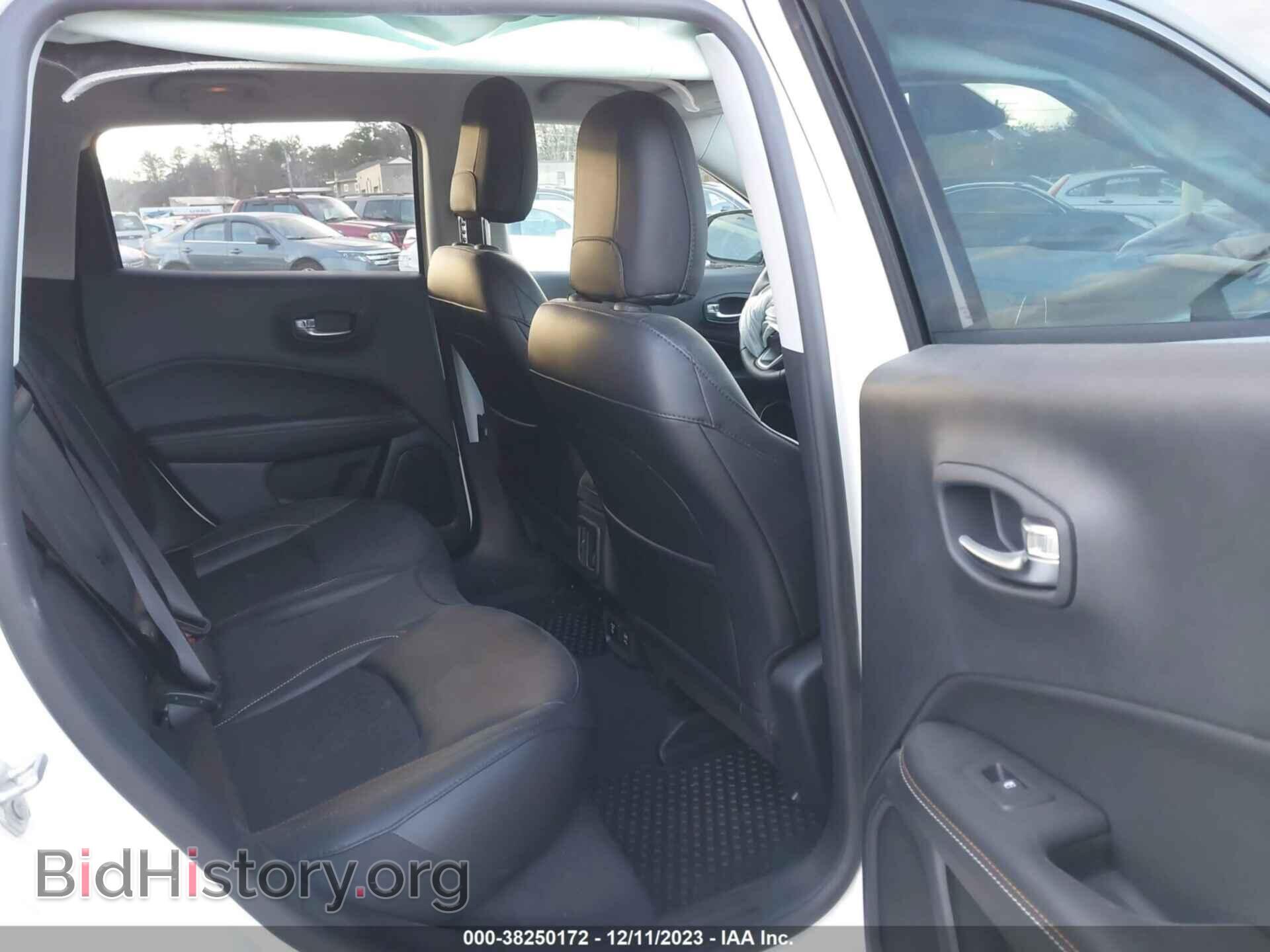 2019 JEEP COMPASS - VIN: 3C4NJDBB6KT593832 - Фото 8