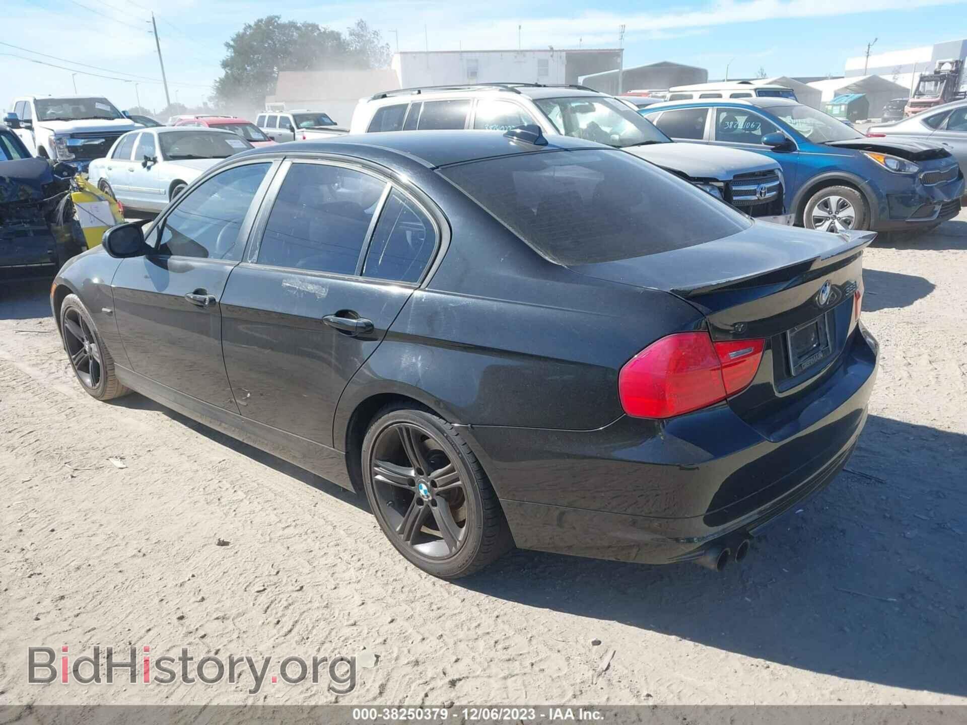 2011 BMW 328I - VIN: WBAPH7C5XBE460289 - Фото 3