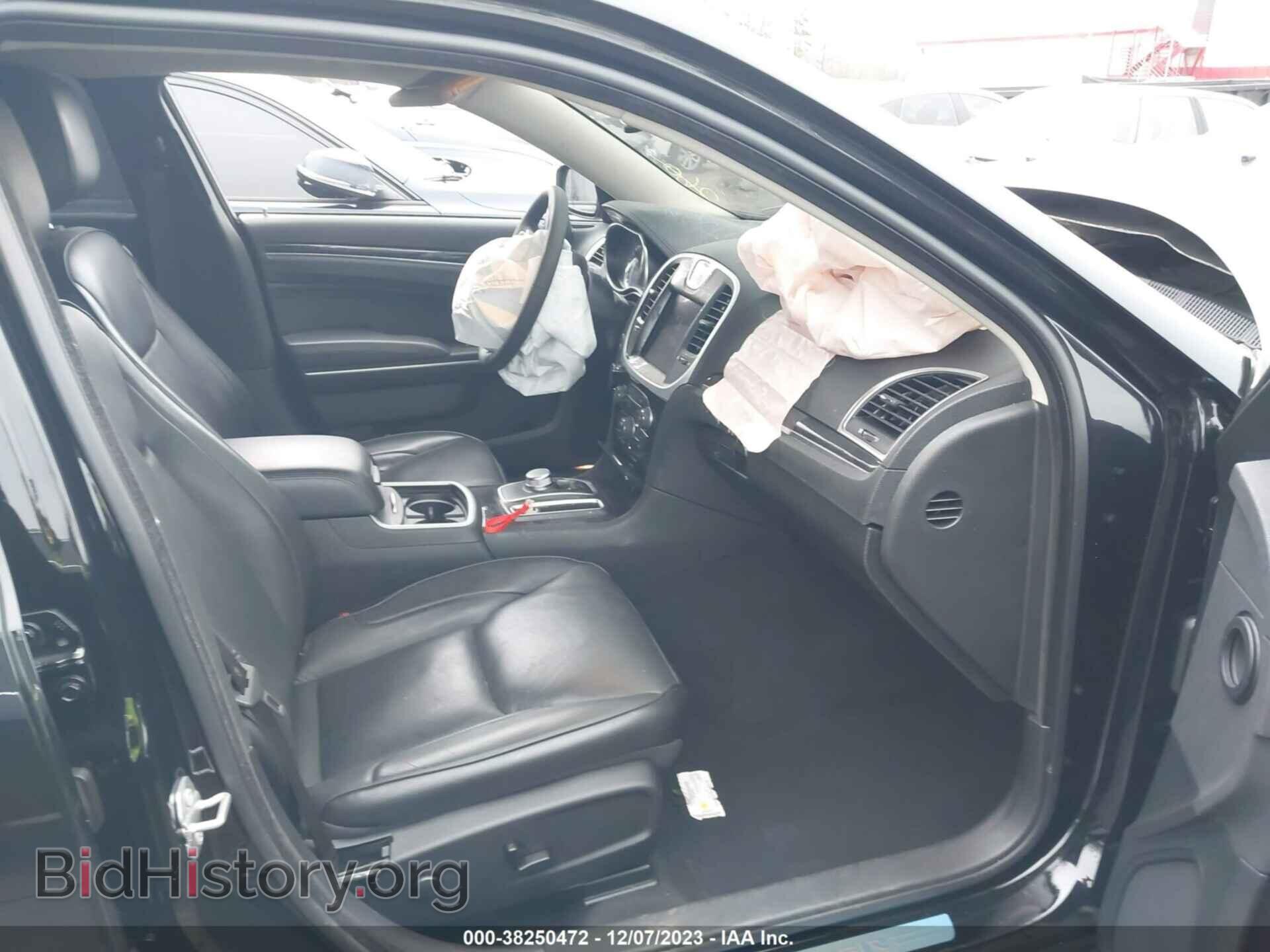 2023 CHRYSLER 300 - VIN: 2C3CCASG1PH542125 - Фото 5