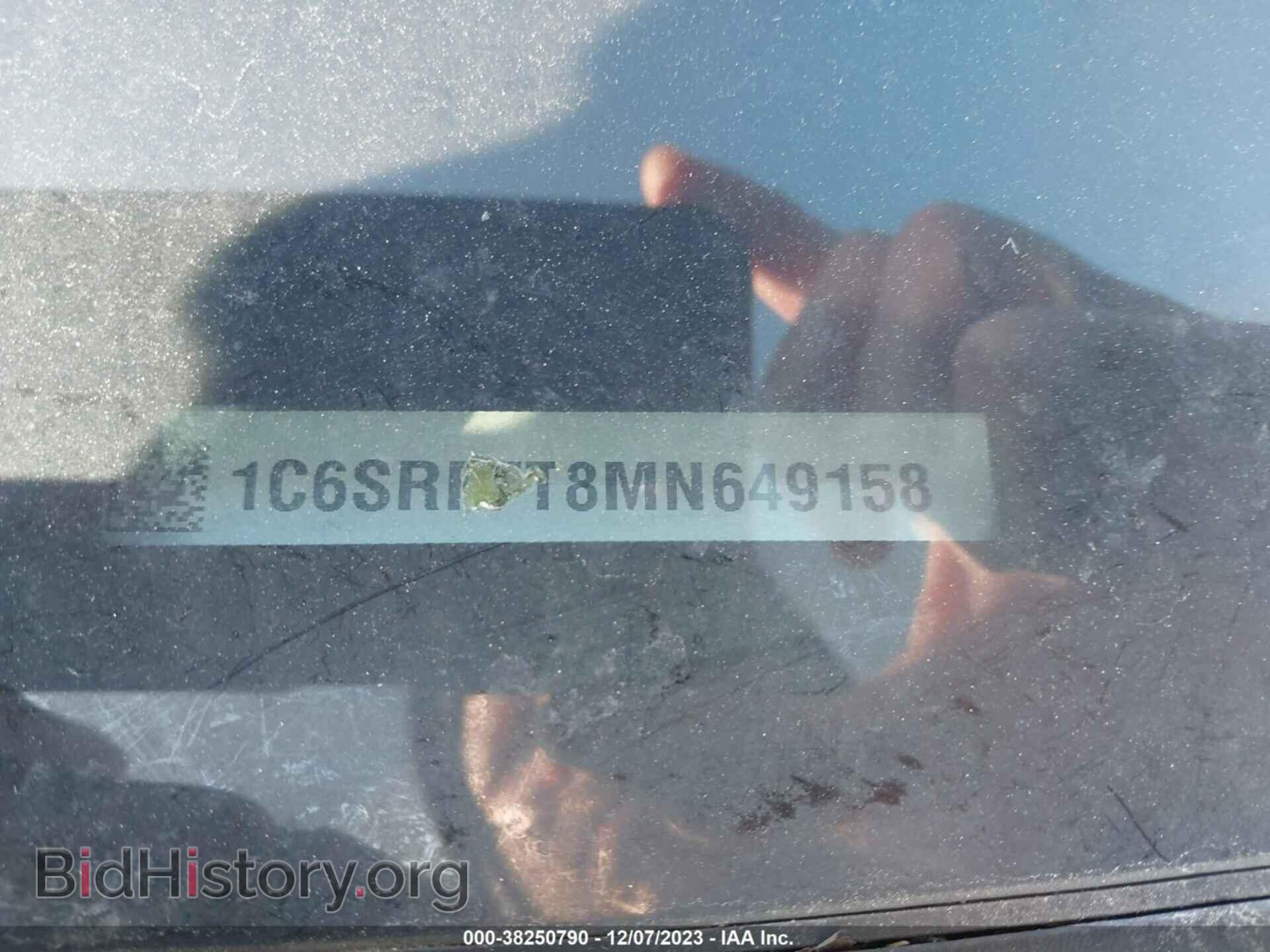 2021 RAM 1500 - VIN: 1C6SRFFT8MN649158 - Фото 9