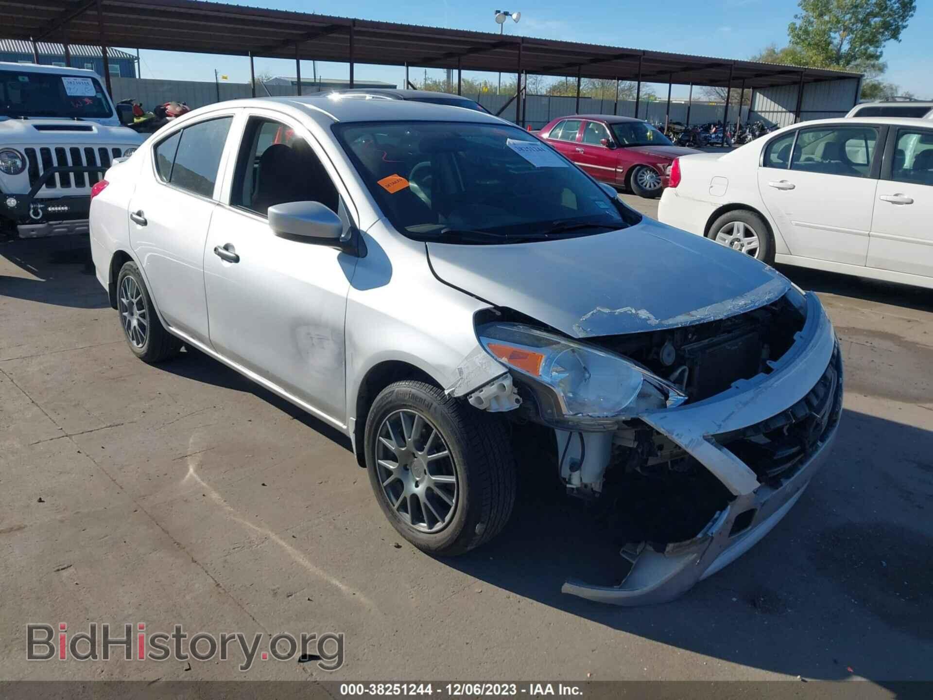 Photo 3N1CN7AP3HL904428 - NISSAN VERSA 2017